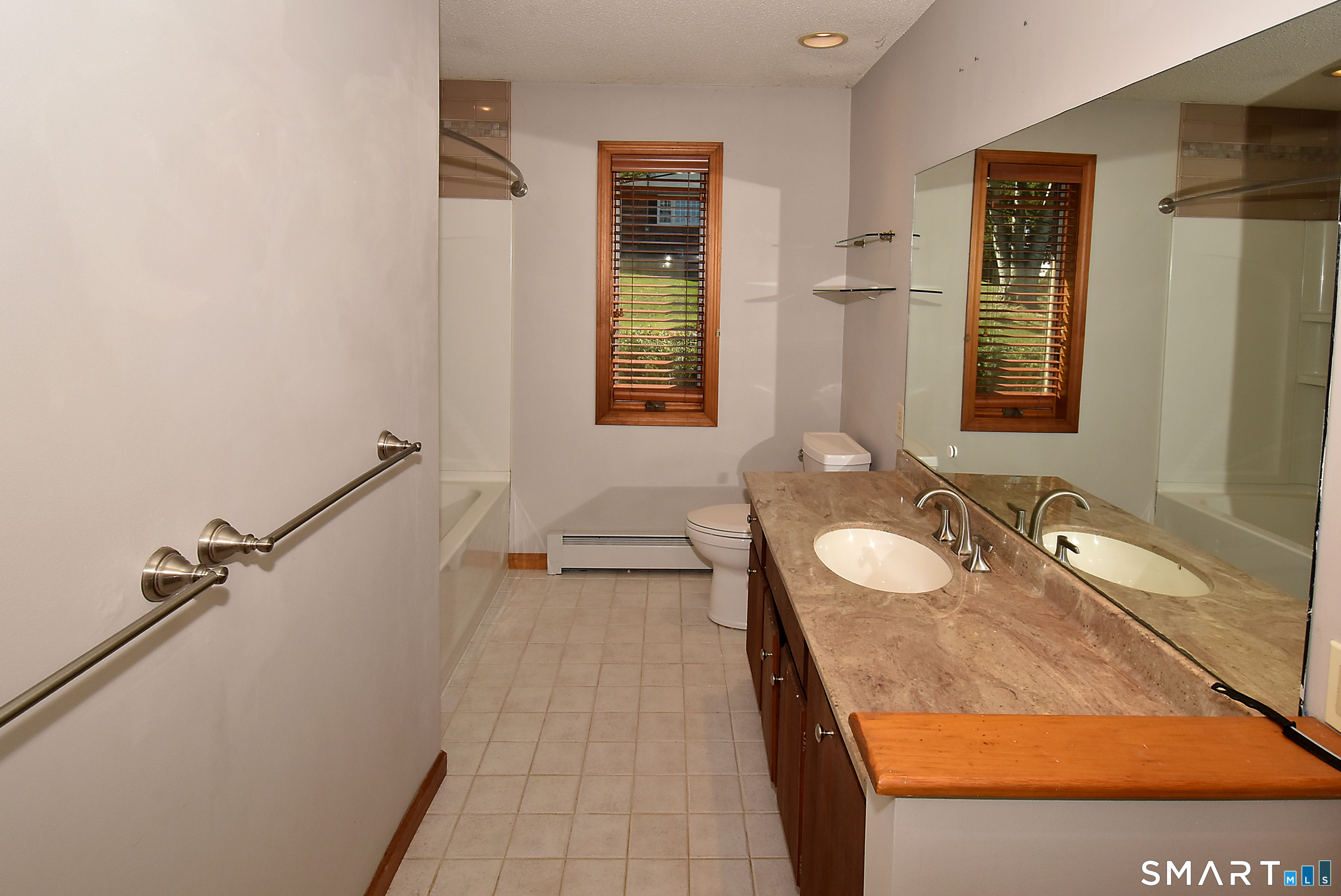 27 Gail Drive photo 34