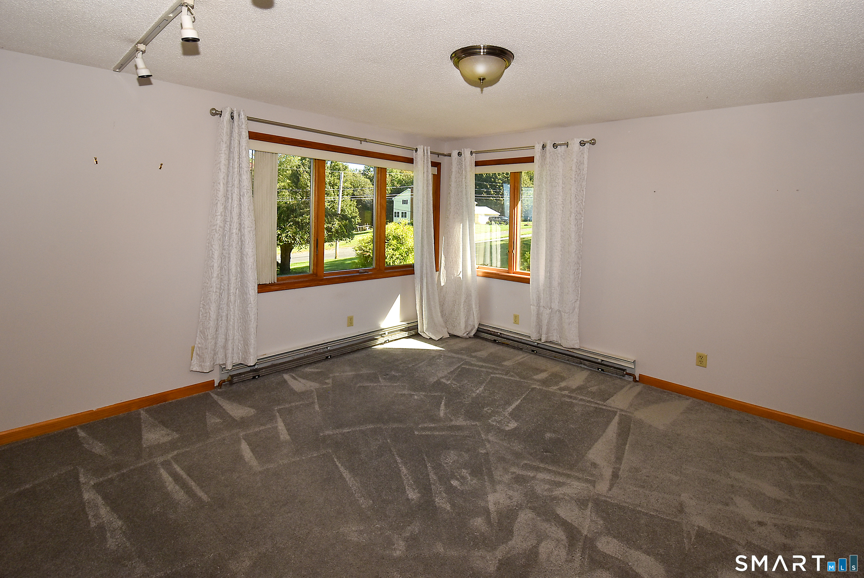 27 Gail Drive photo 28