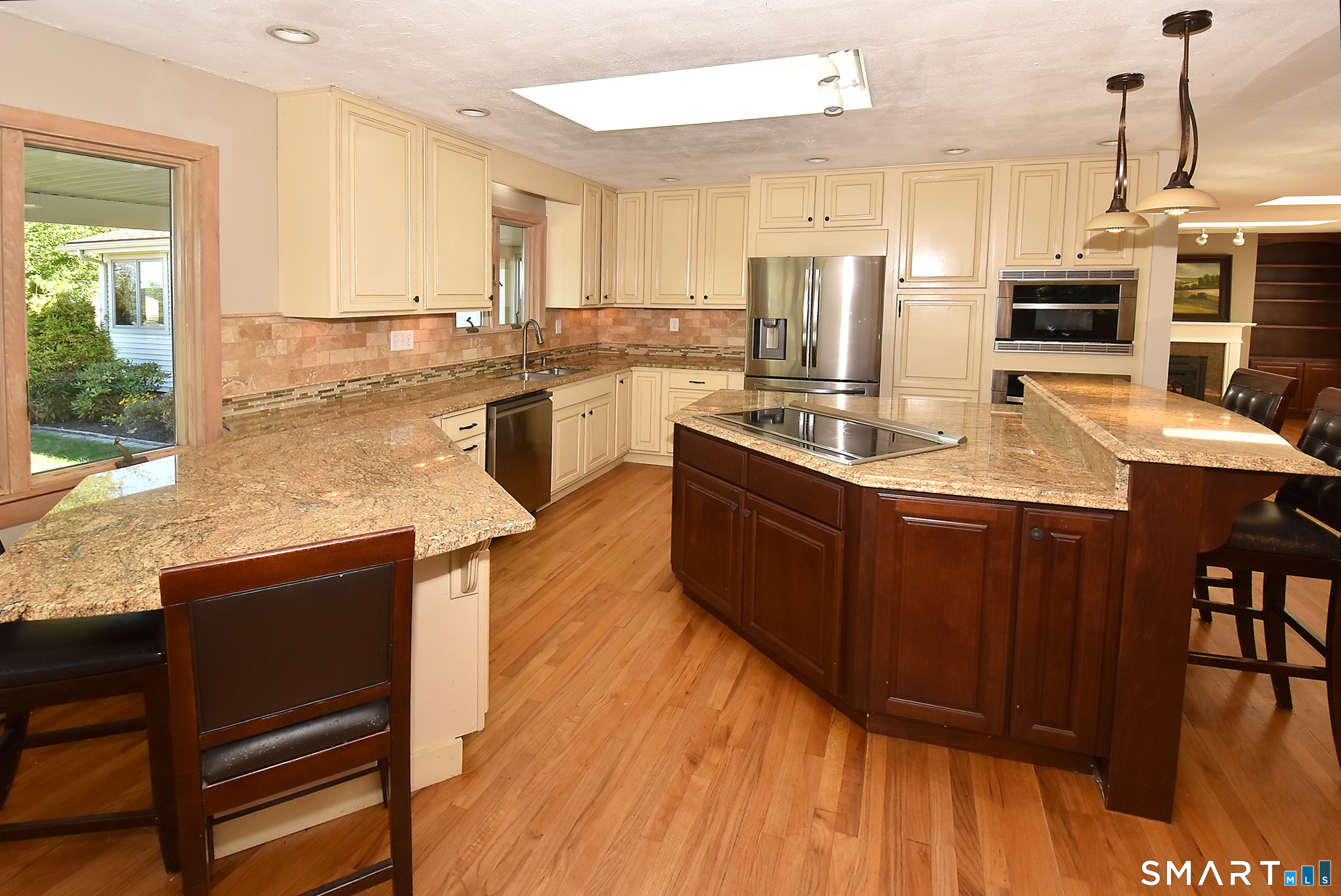 27 Gail Drive photo 9