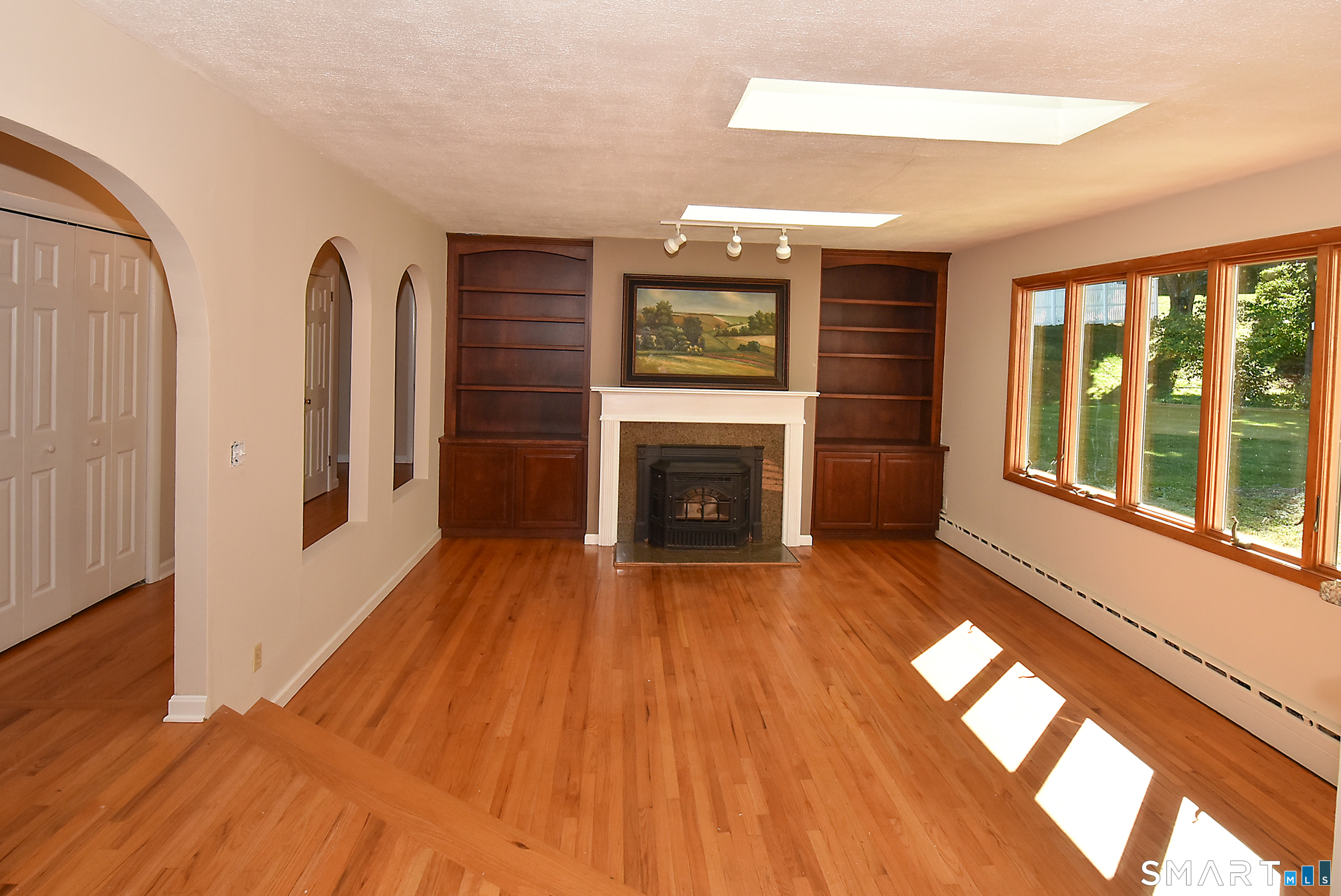 27 Gail Drive photo 17
