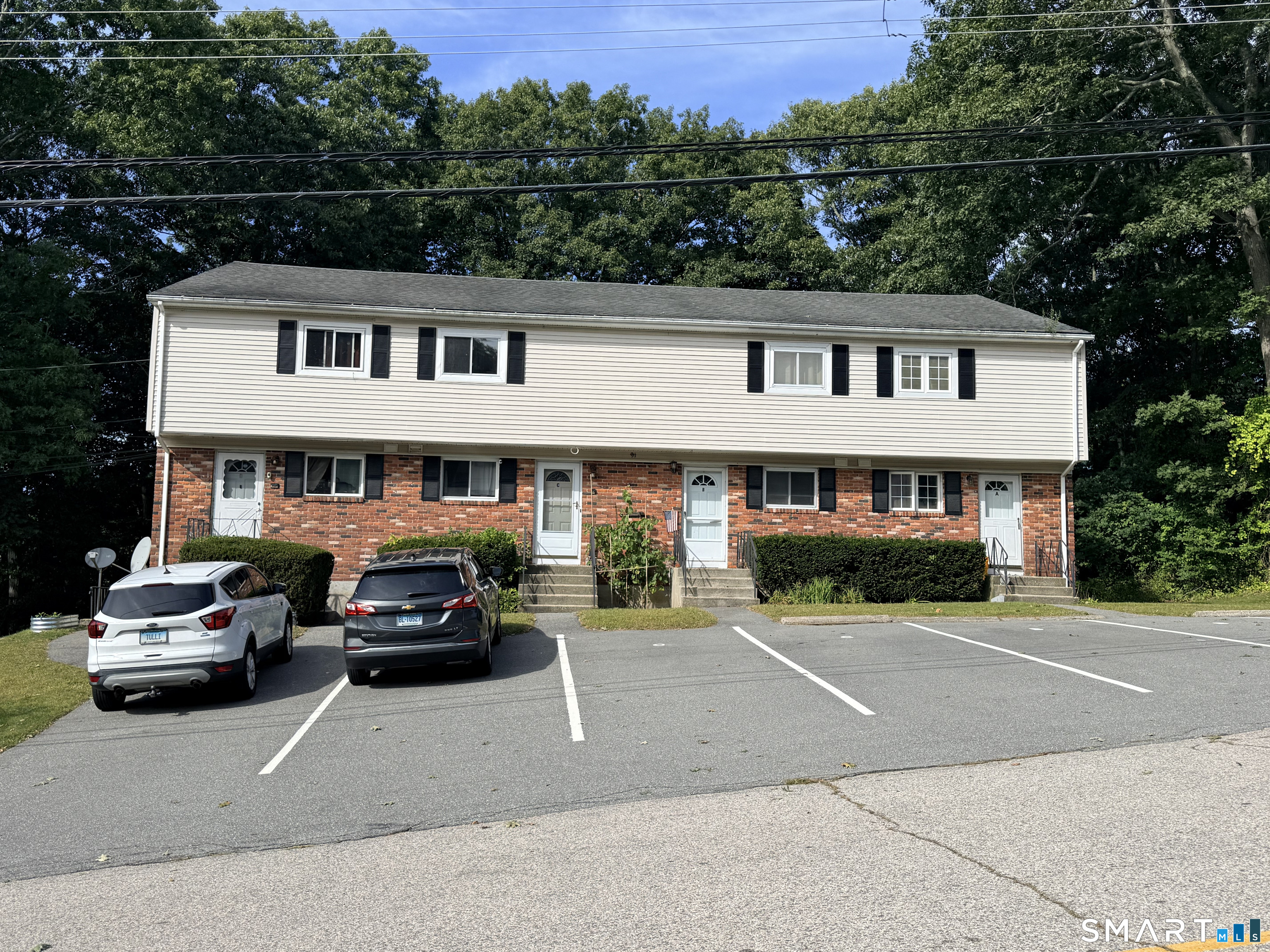 Photo 1 of Townhouse for sale at 91 Woodland Dr #D, Uncasville, CT 06382 | MLS# 24208687 | Listing updated on 2026-10-03