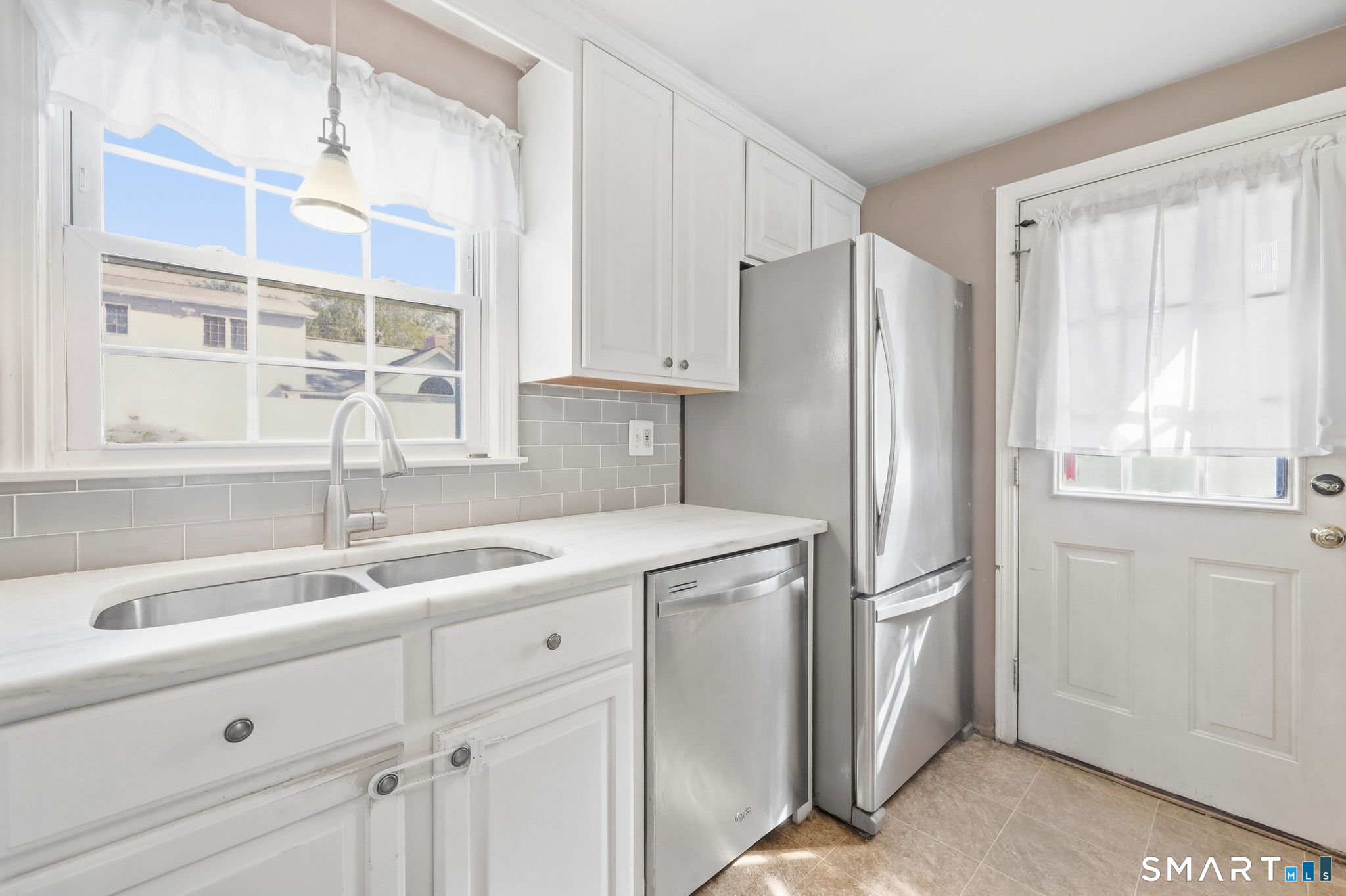 14 Gordon Avenue photo 18