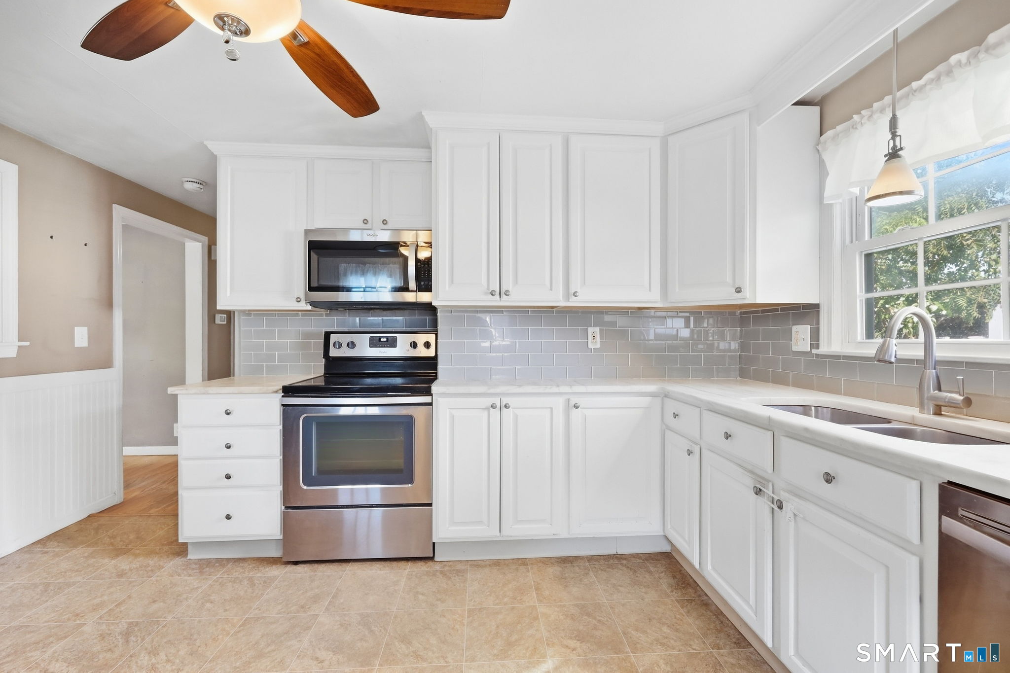 14 Gordon Avenue photo 21