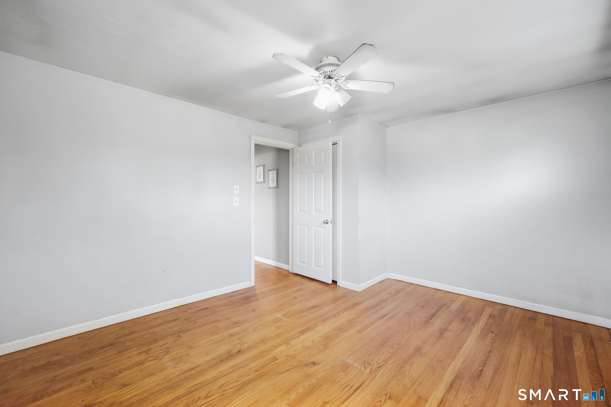 14 Gordon Avenue photo 24