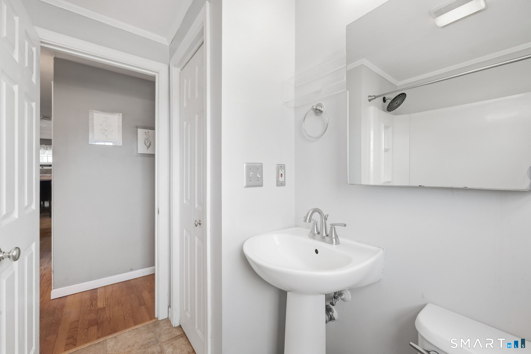 14 Gordon Avenue photo 29