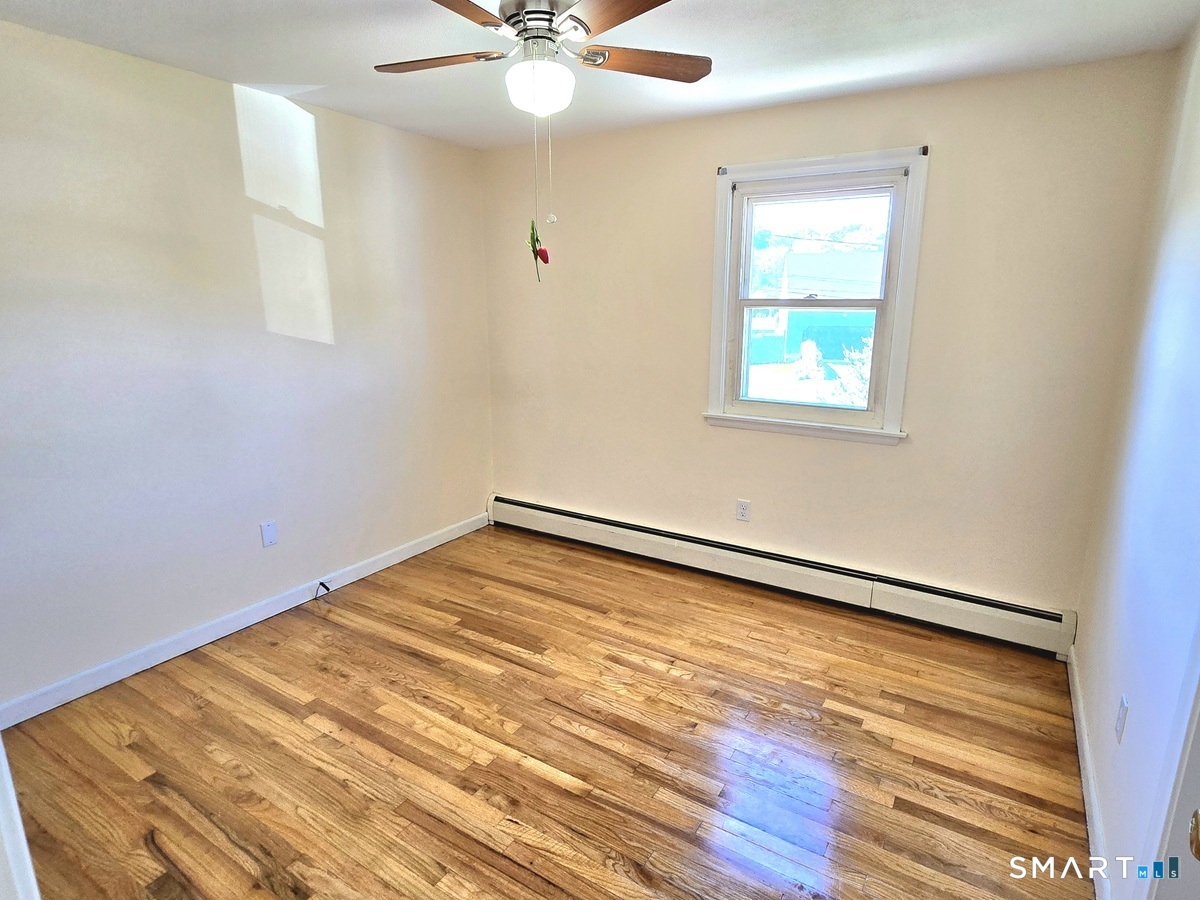 4 Echo Lane photo 11