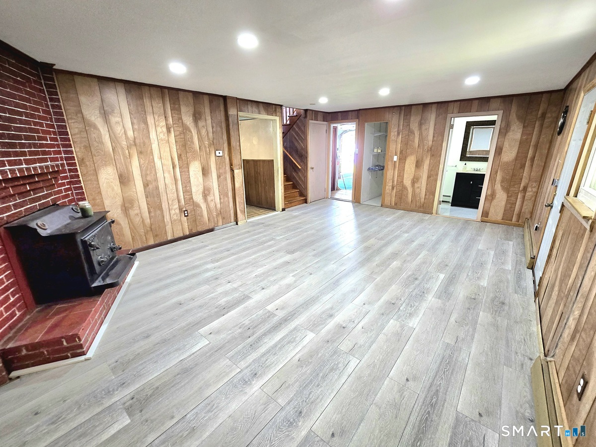 4 Echo Lane photo 16