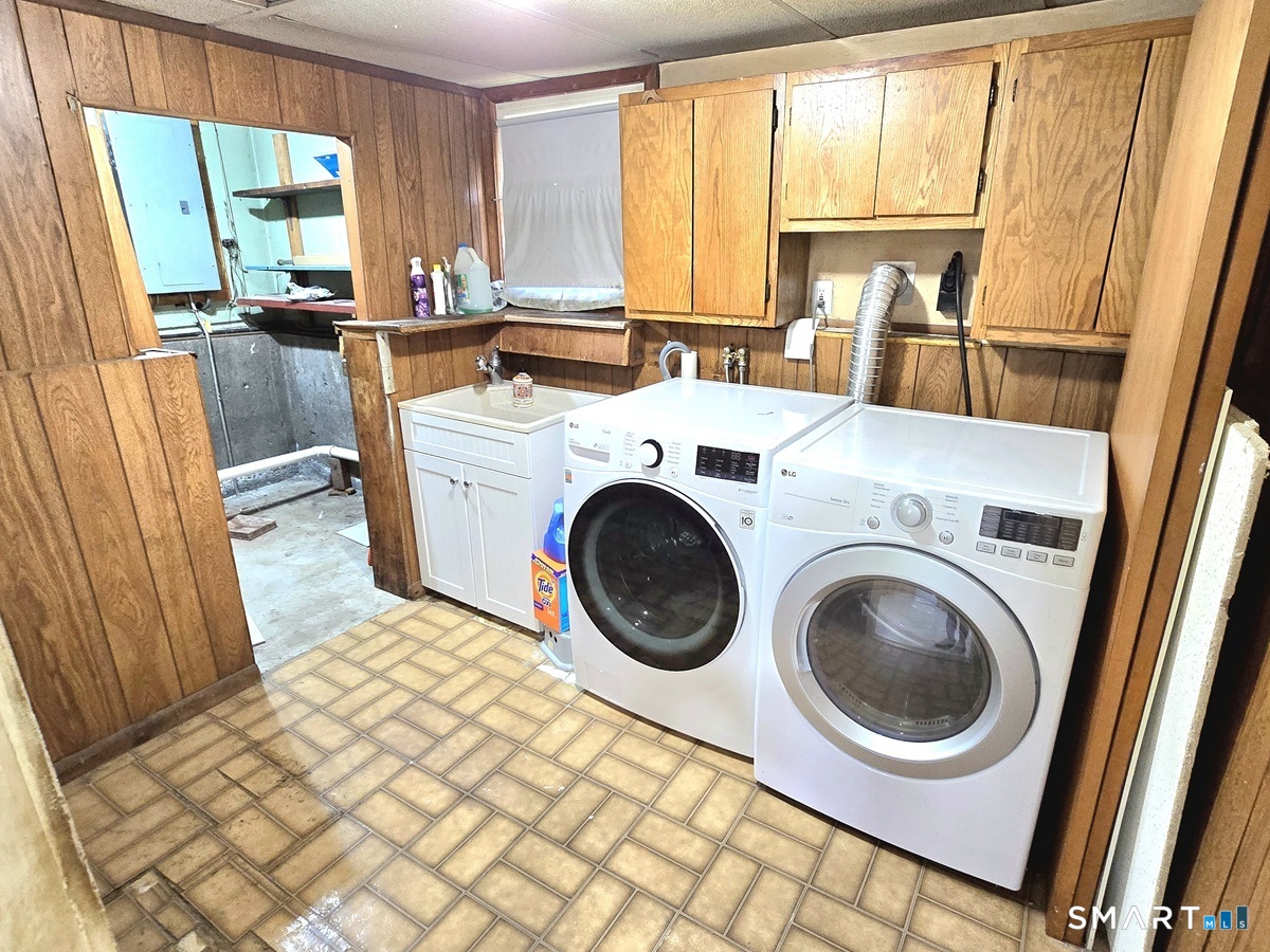 4 Echo Lane photo 19