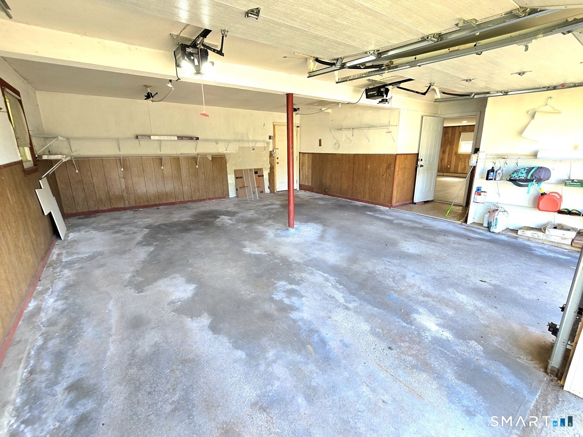 4 Echo Lane photo 22