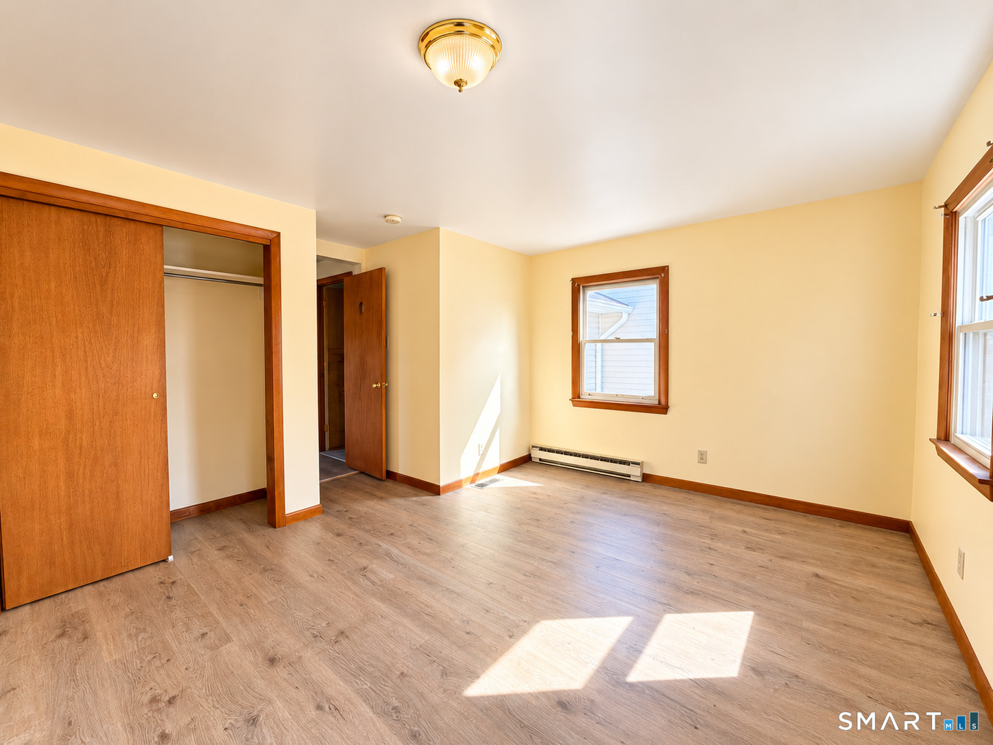 1 Lois Avenue photo 15