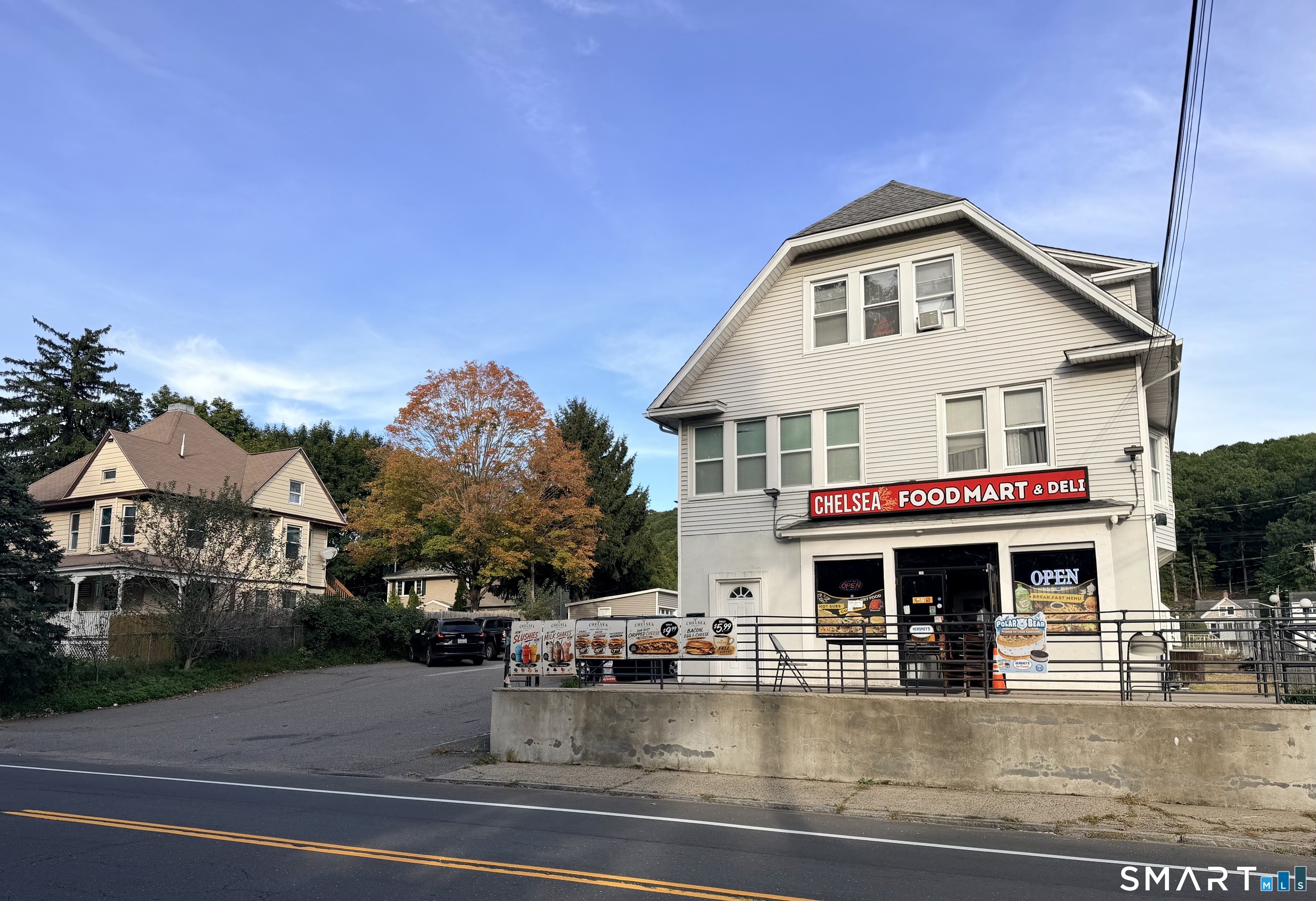 284 North Main Street photo 2