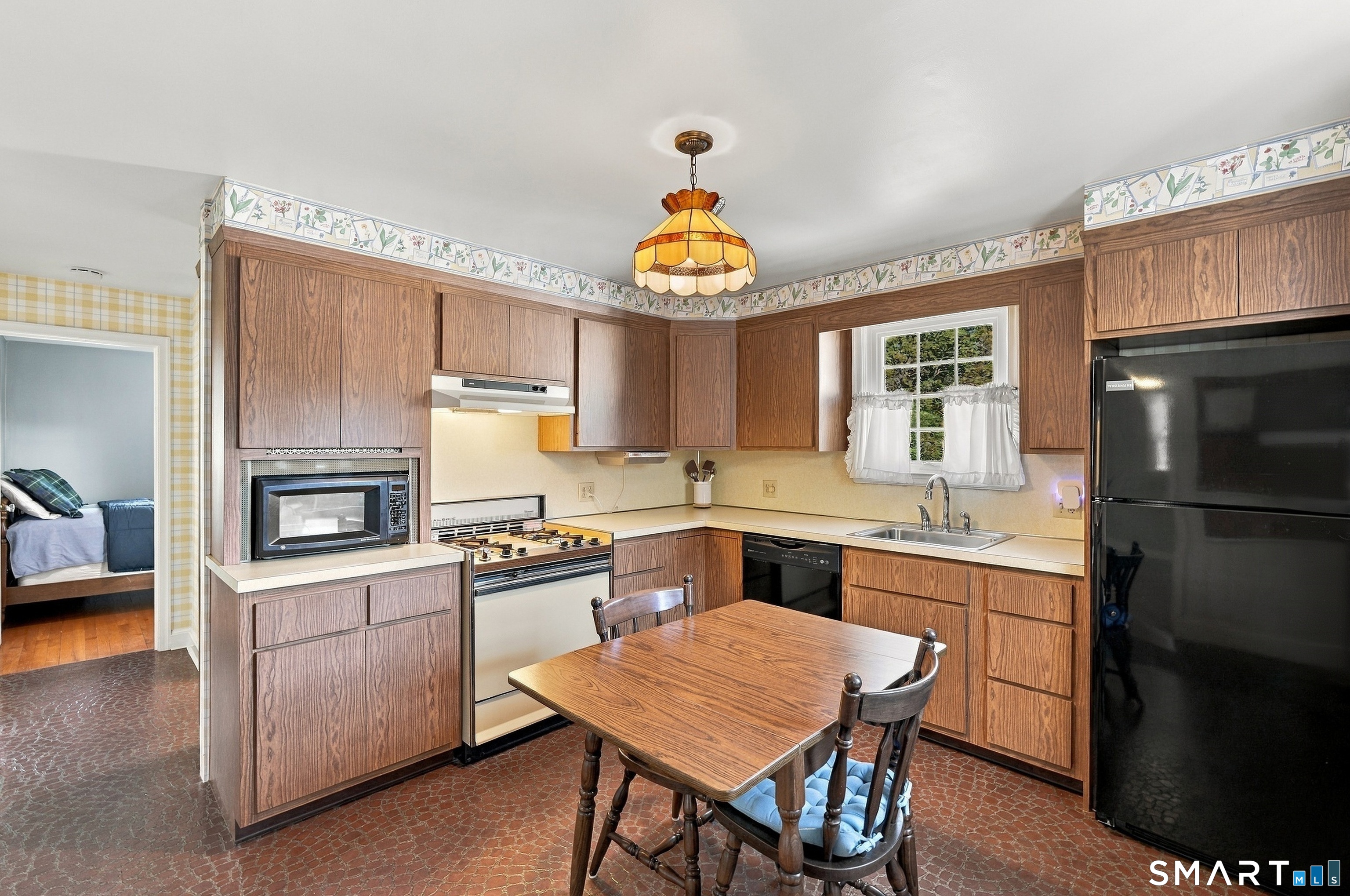 82 McKinley Street photo 12