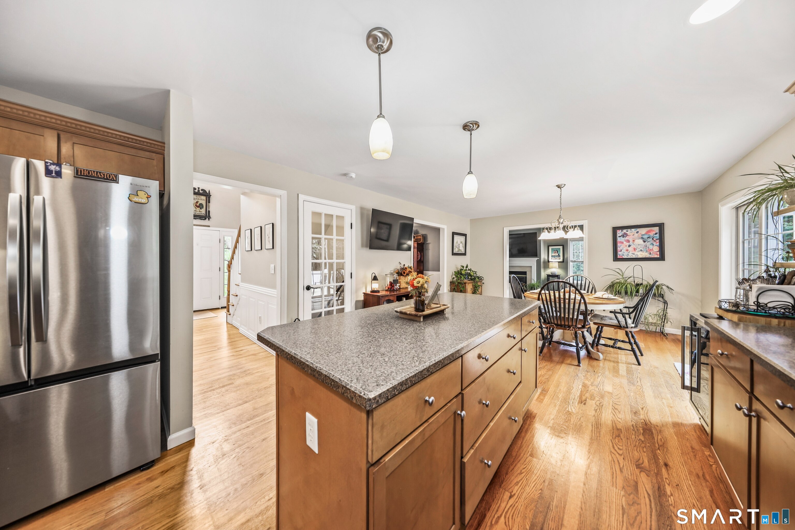 53 Howard Lane photo 14