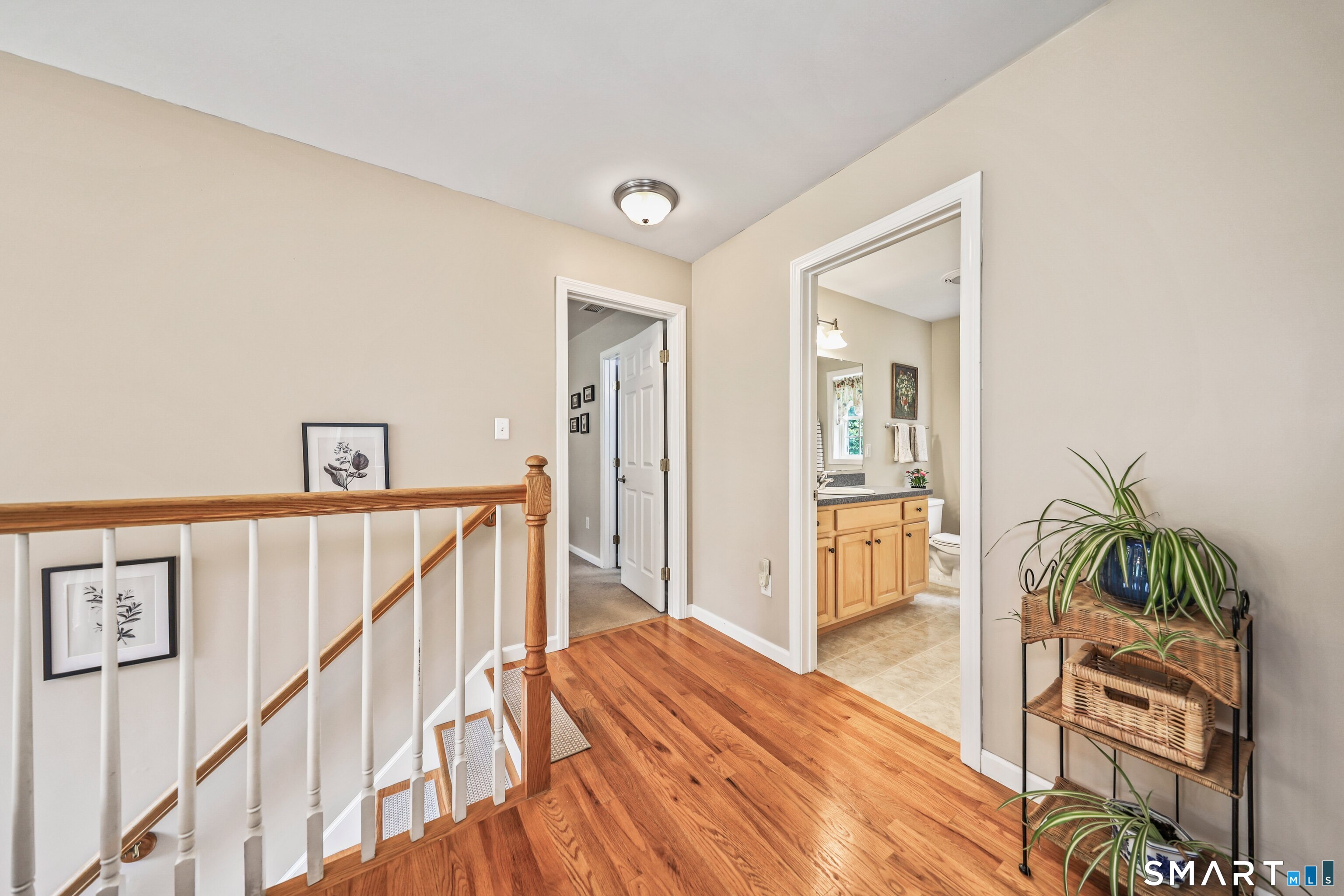 53 Howard Lane photo 30