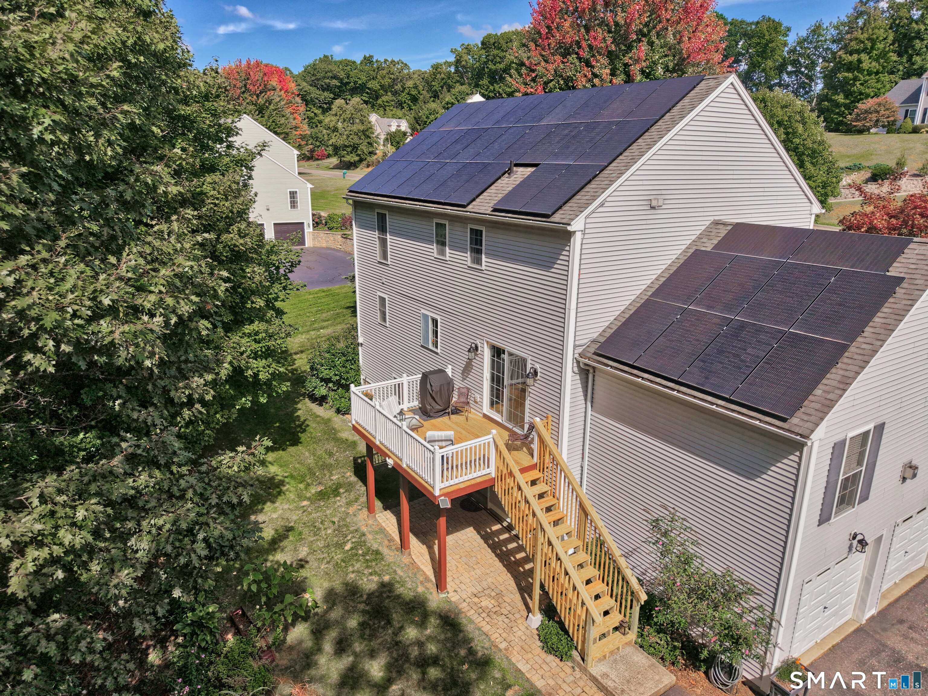 53 Howard Lane photo 35