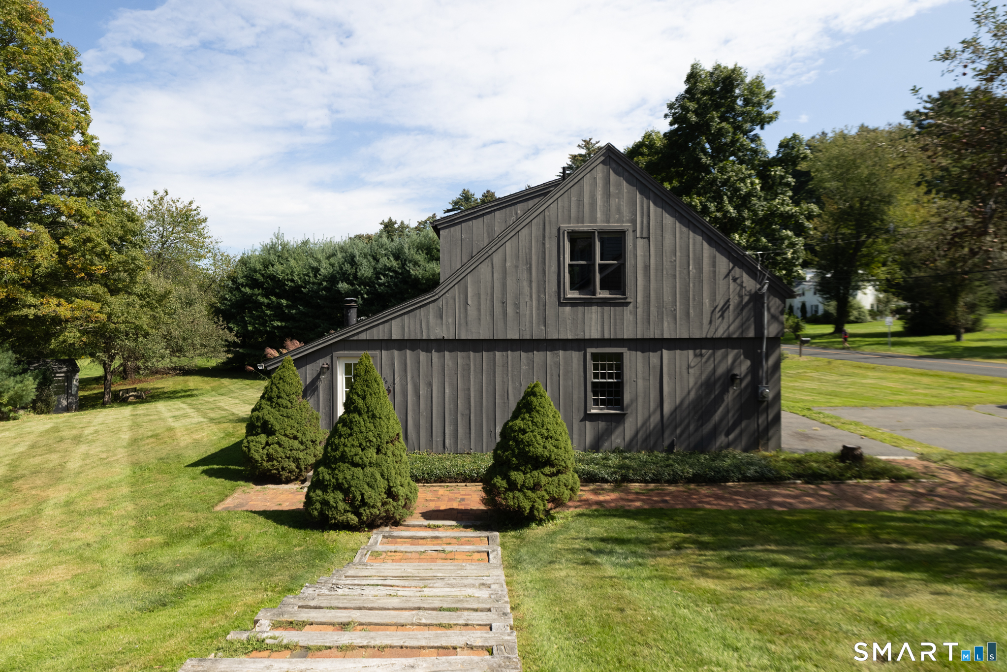 802 Charcoal Avenue photo 15