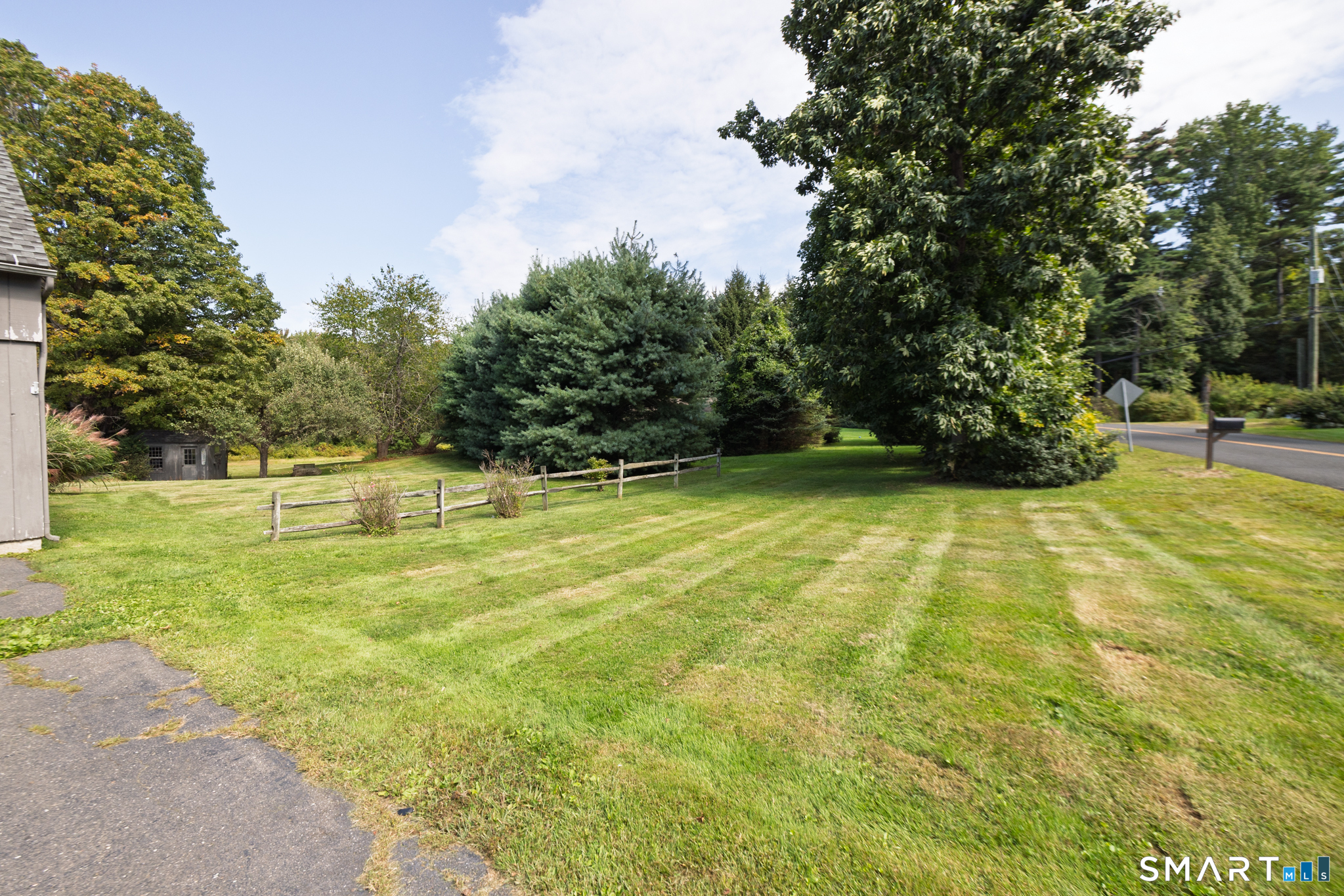 802 Charcoal Avenue photo 25