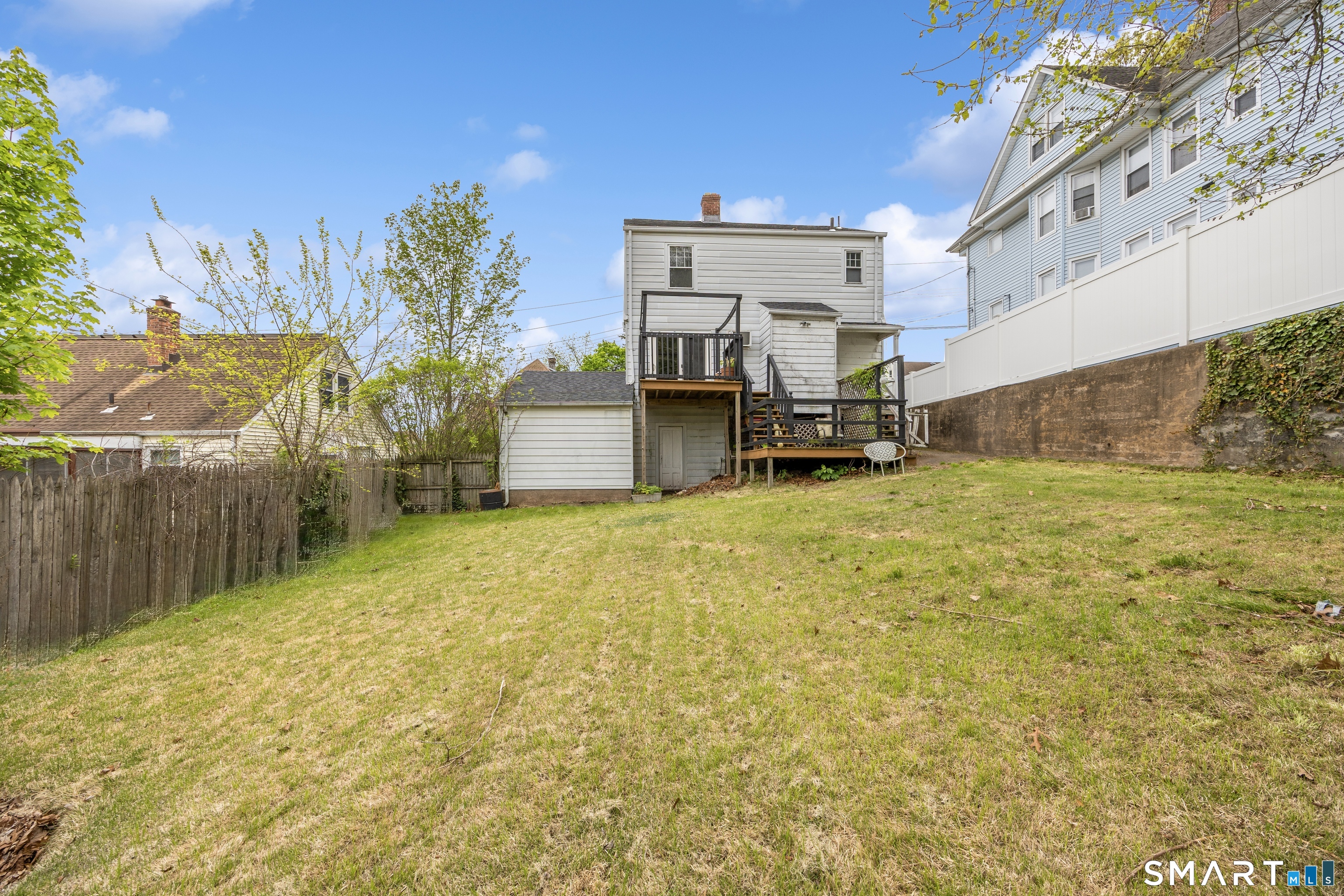 19 Cumley Street photo 3