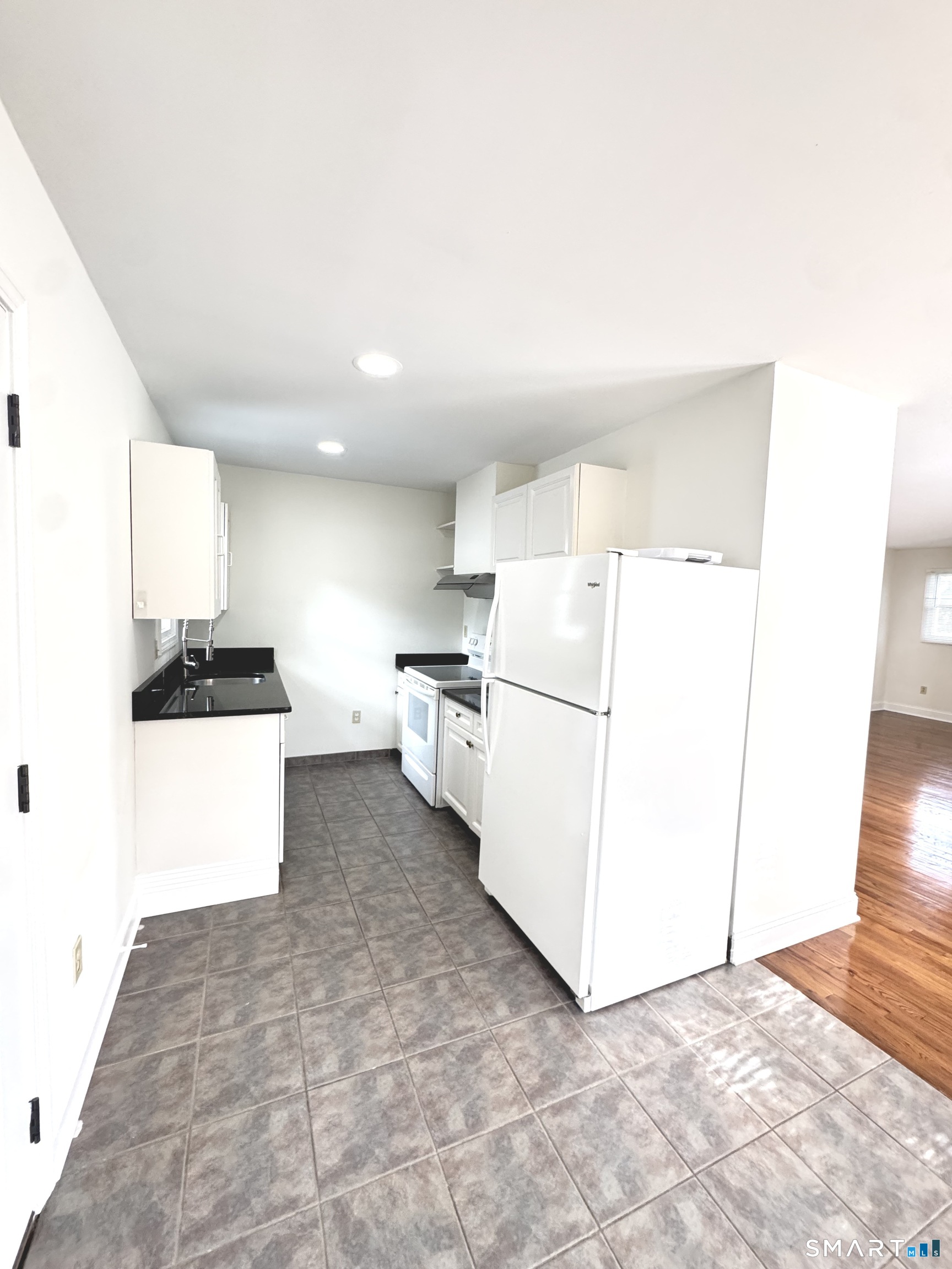93 New Canaan Avenue, Norwalk, Connecticut photo 5