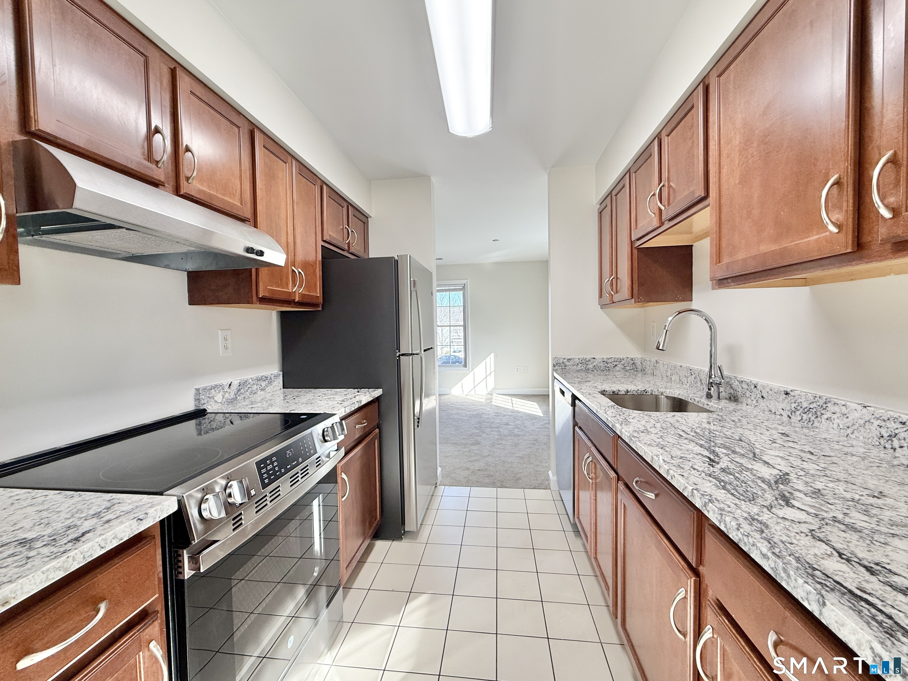 37 Fairfield Avenue, Stamford, Connecticut photo 5