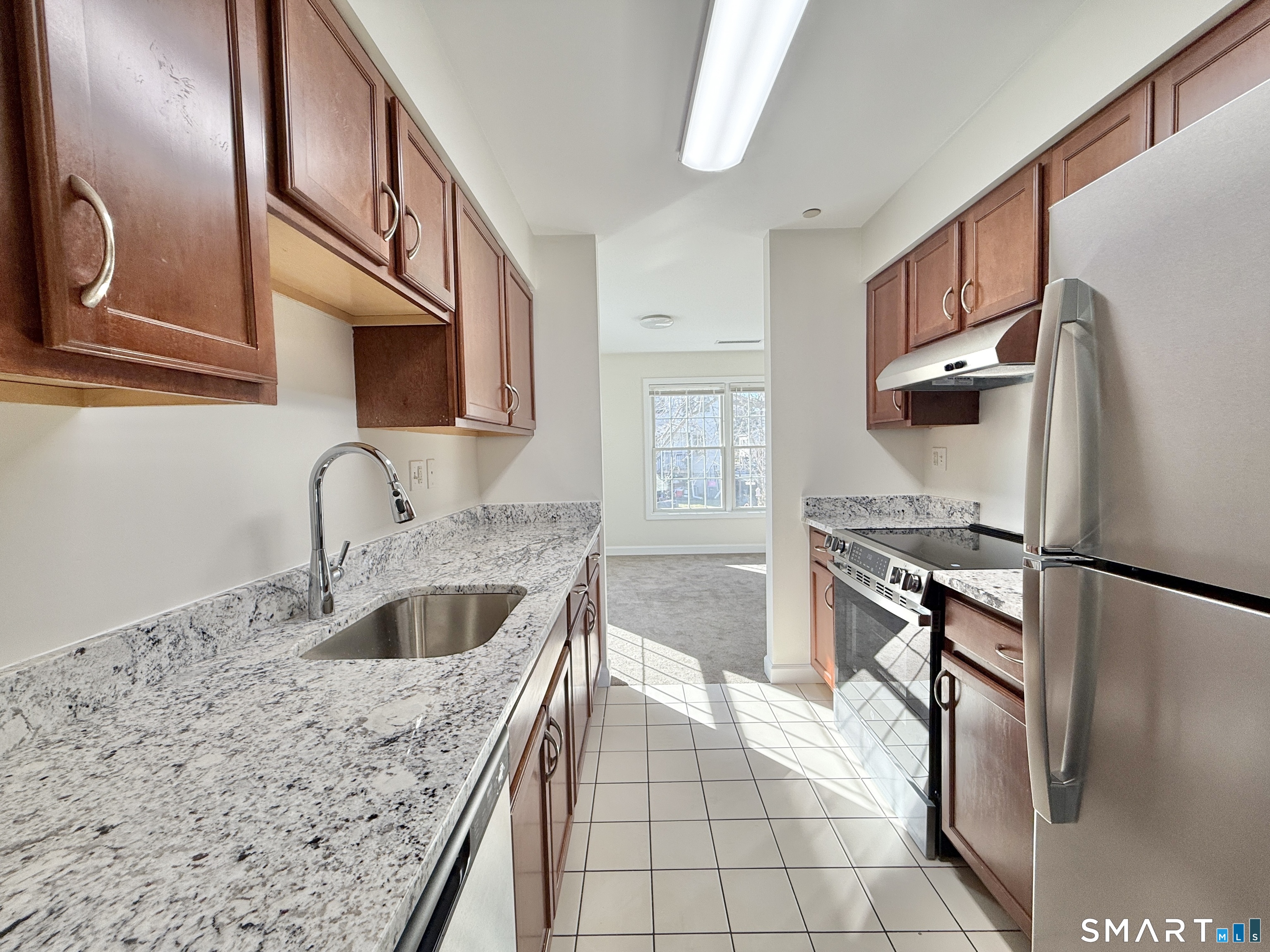 37 Fairfield Avenue photo 6
