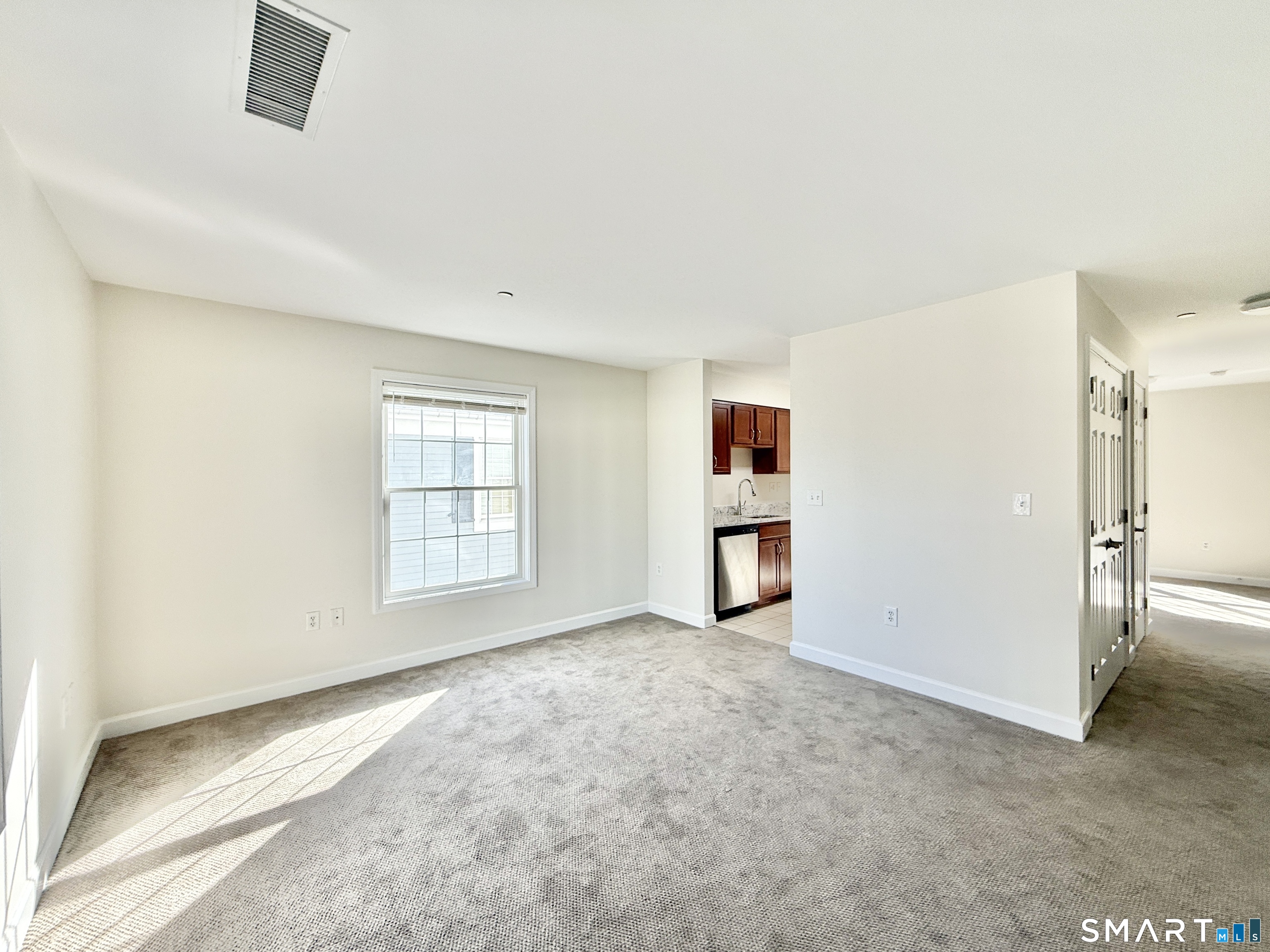 37 Fairfield Avenue photo 8