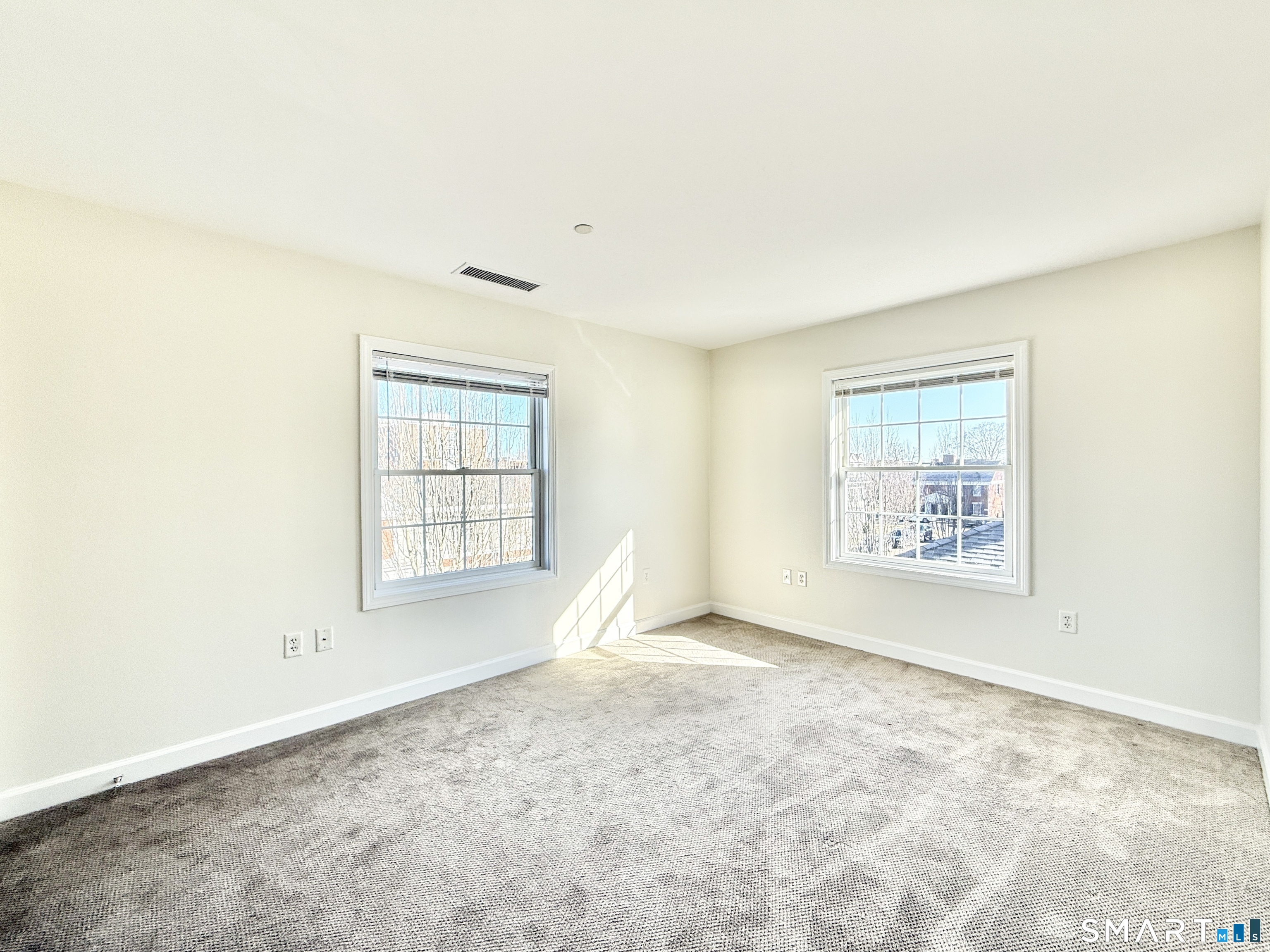 37 Fairfield Avenue photo 13