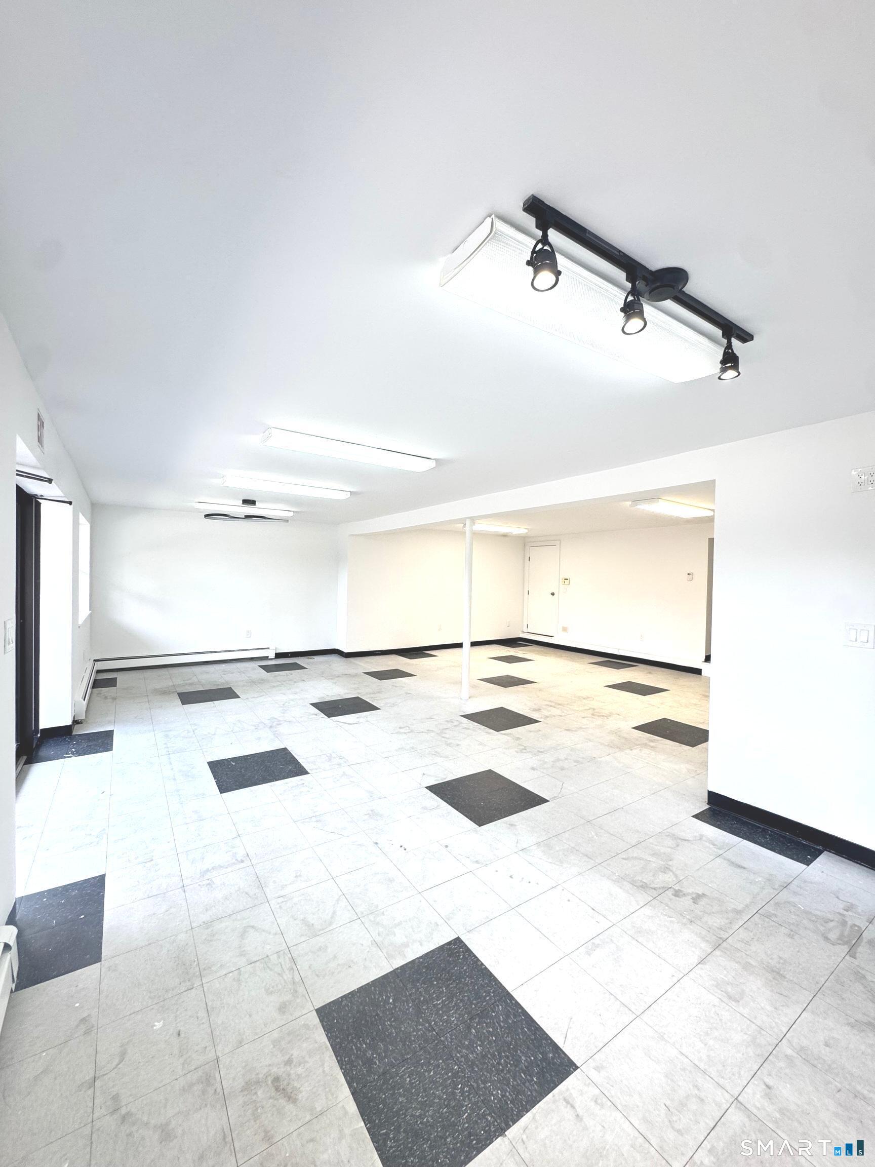 93 New Canaan Avenue, Norwalk, Connecticut photo 2