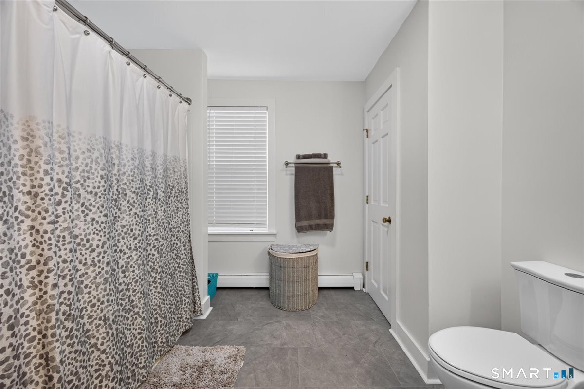 16 Starr Street, New London, CT 06320