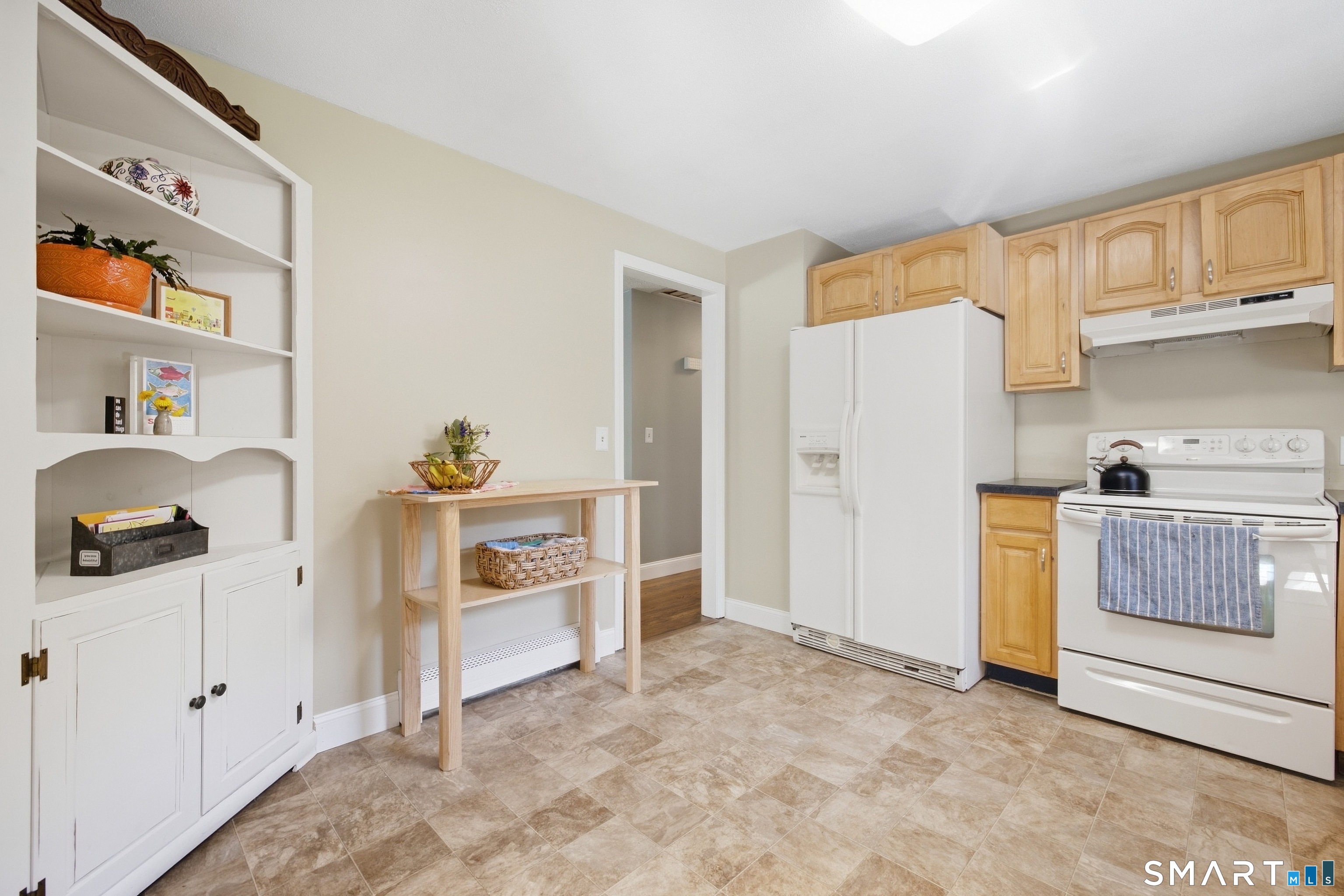 775 Overhill Drive photo 10