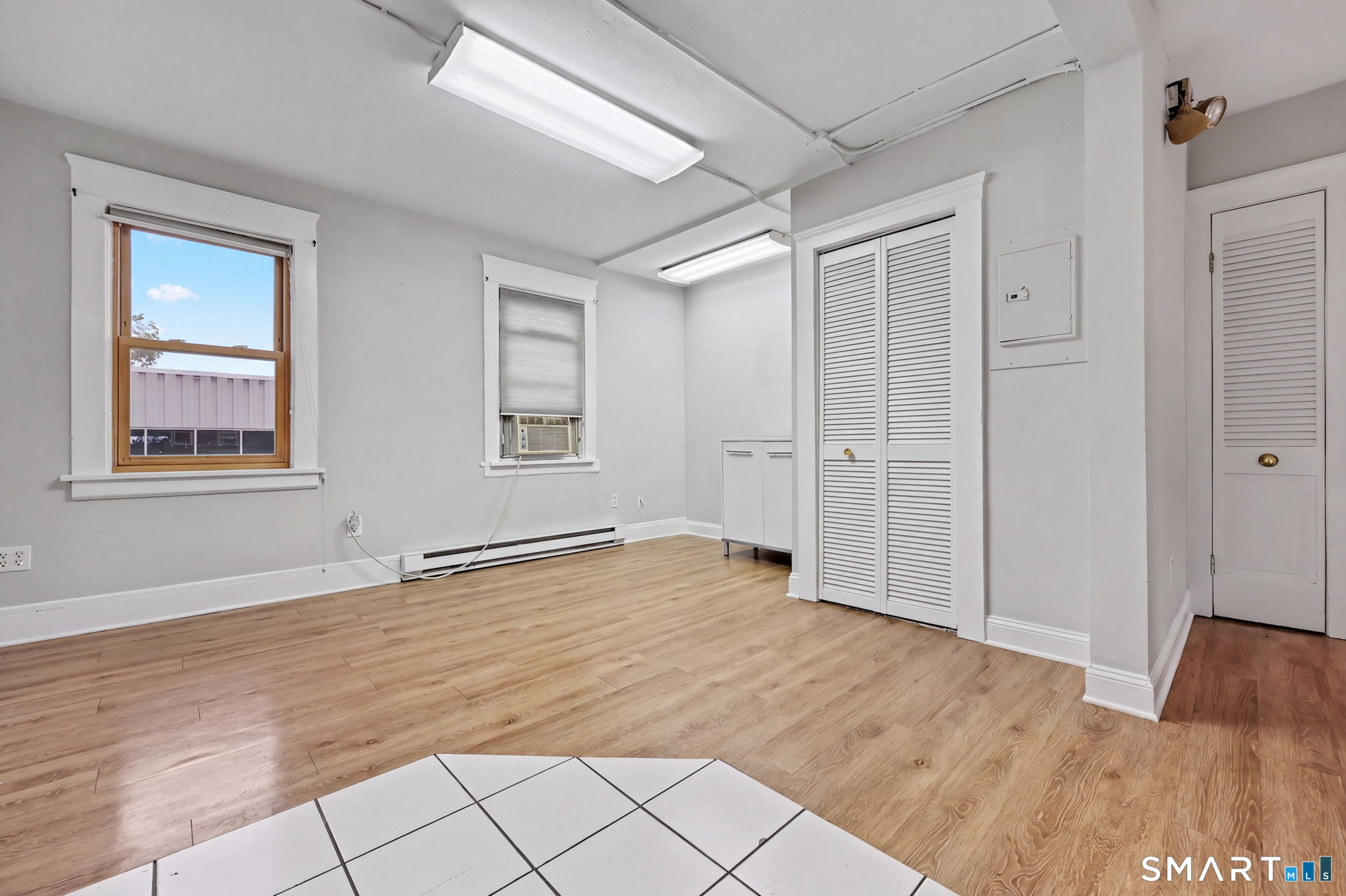 328 Main Avenue photo 26