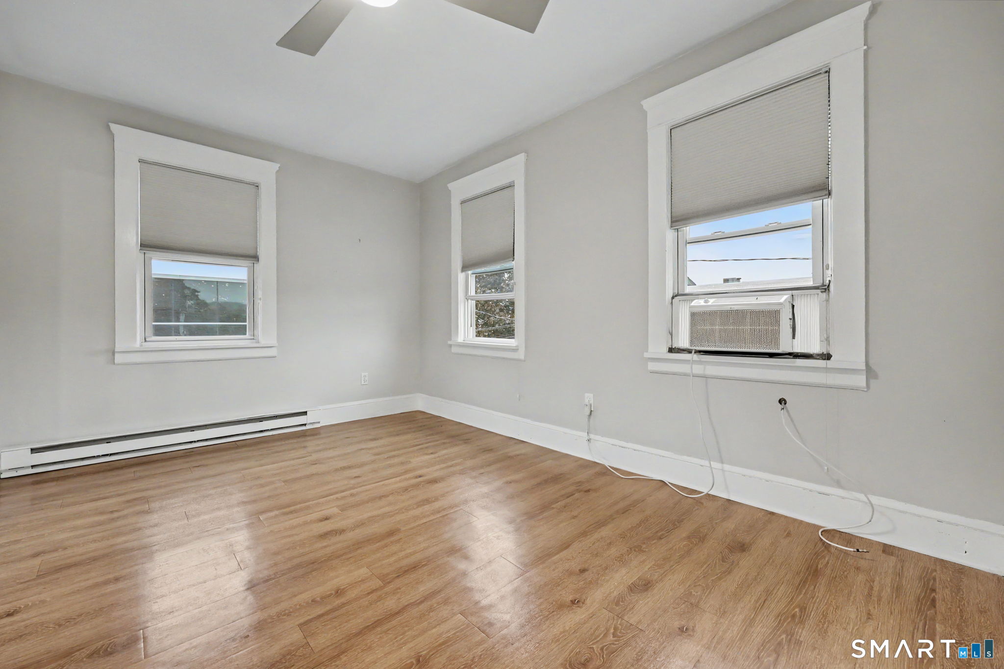 328 Main Avenue photo 27