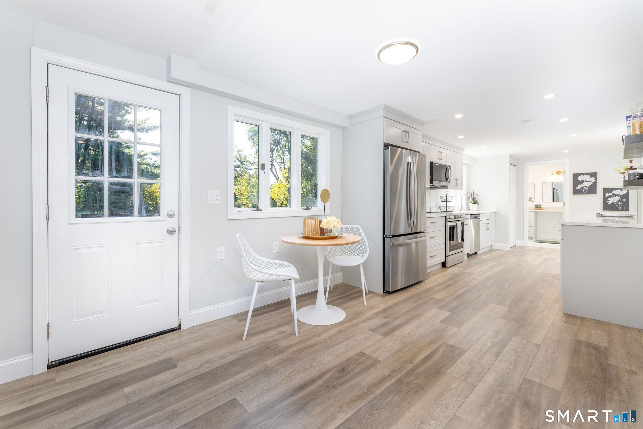 368 Charles Drive photo 16