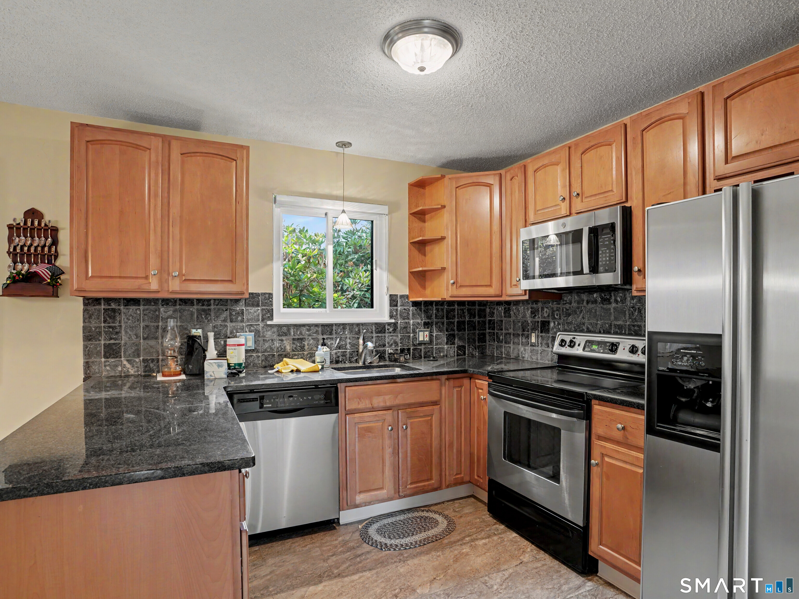 626 Heritage Village Unit #B photo 11