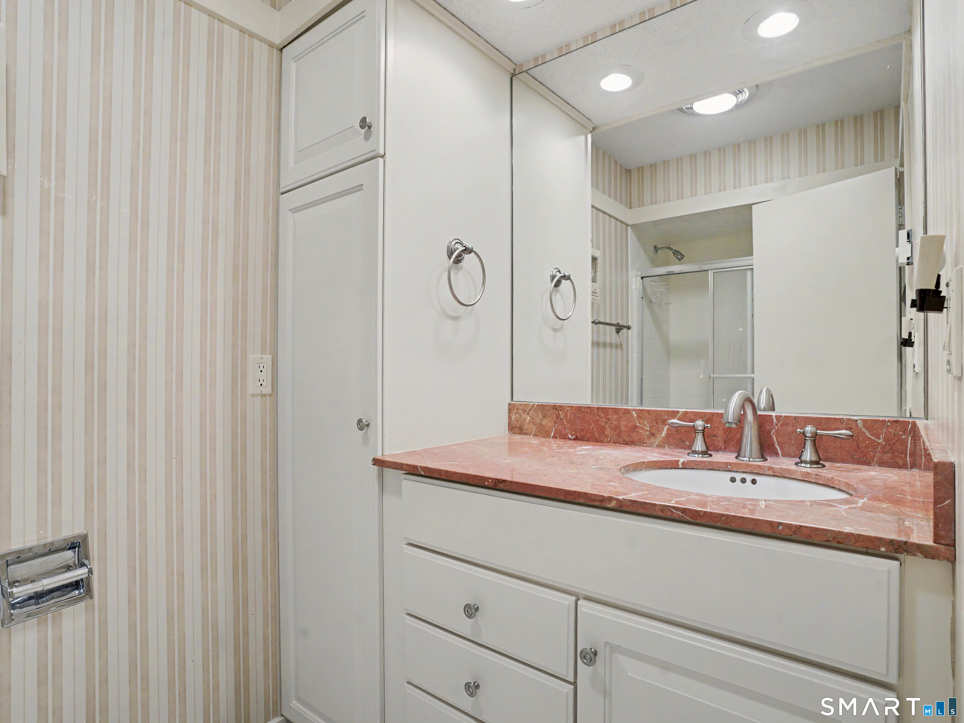 626 Heritage Village Unit #B photo 18