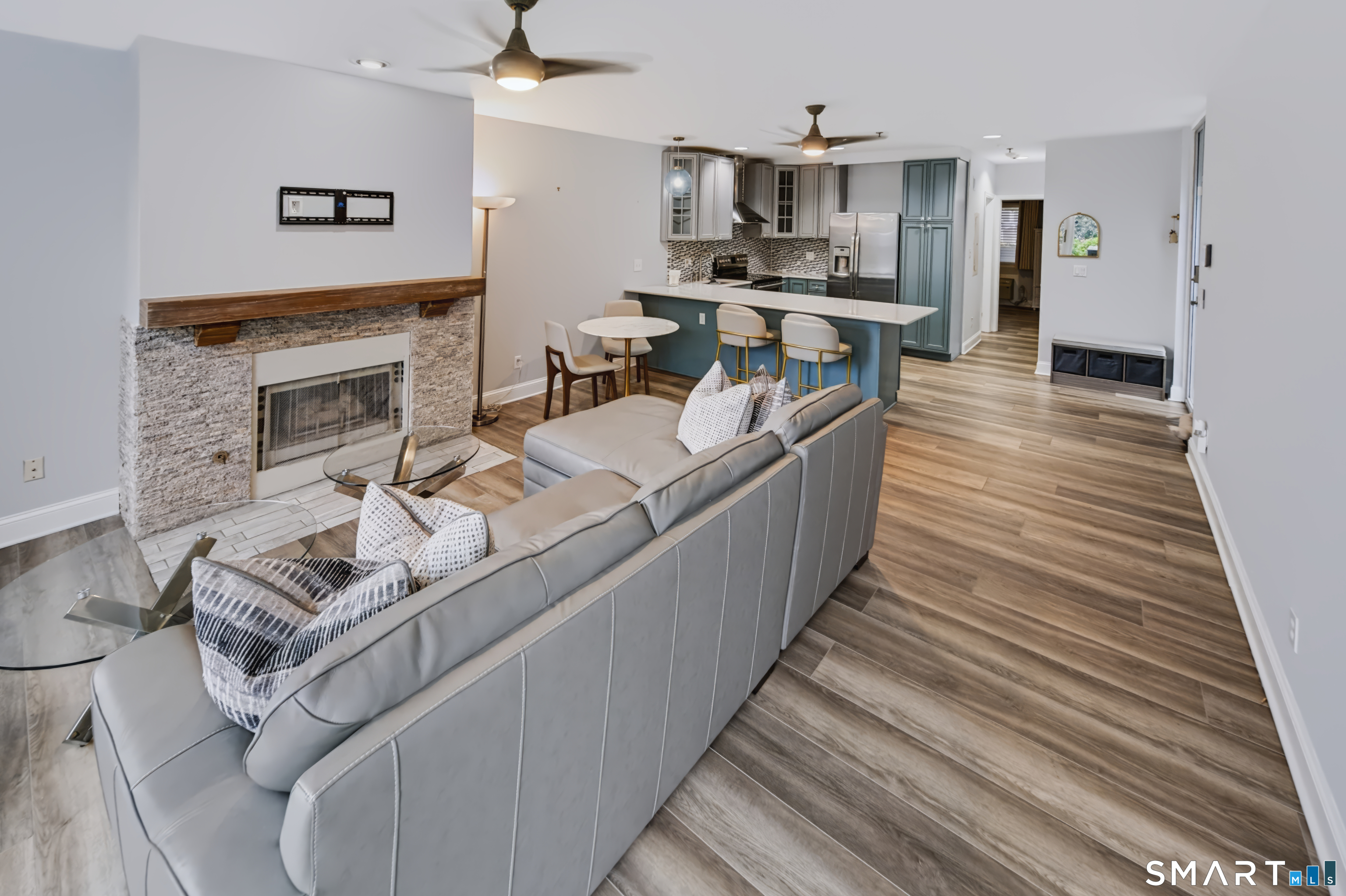 98 Southfield Avenue, Stamford, Connecticut photo 3