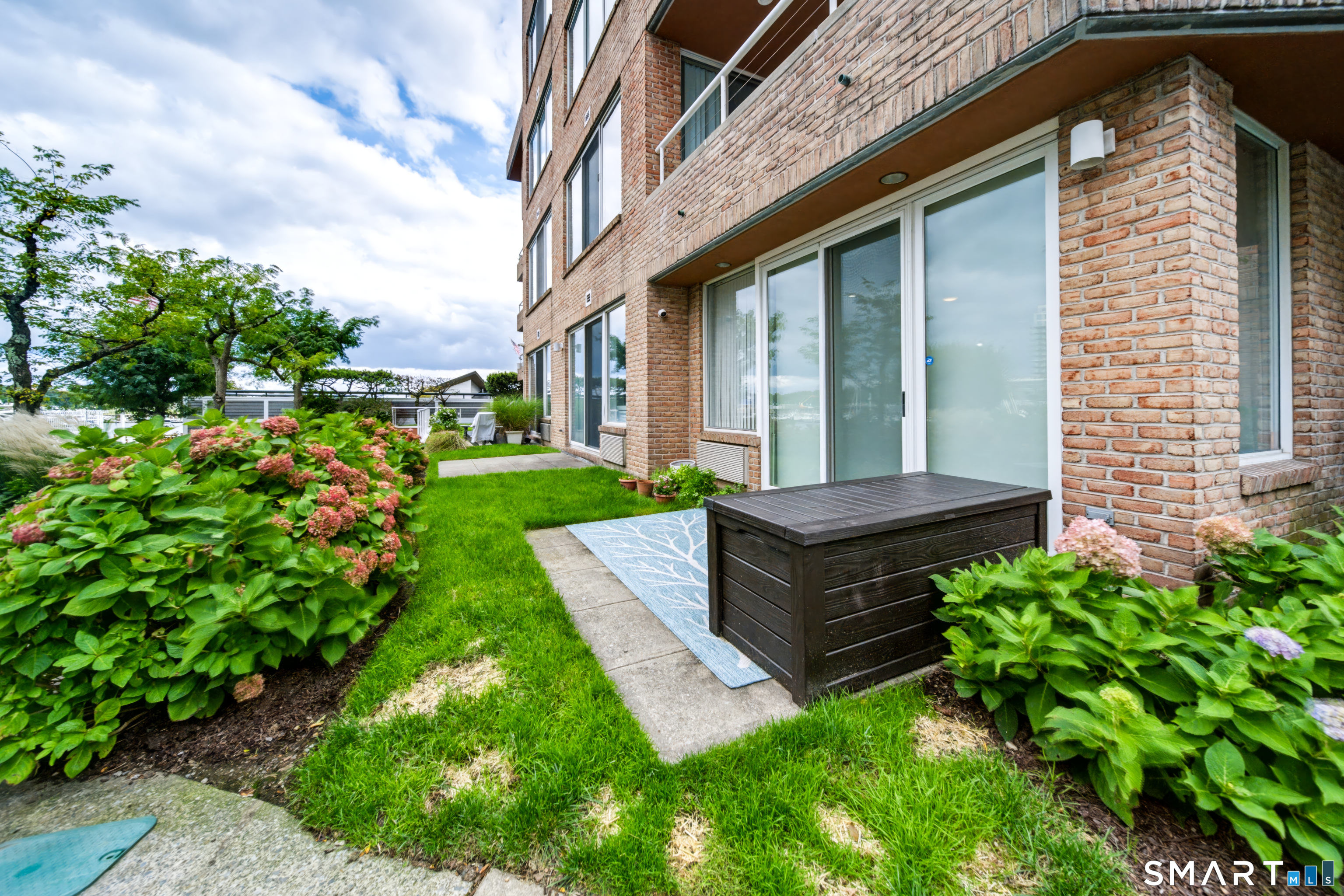 98 Southfield Avenue Unit #101 photo 28