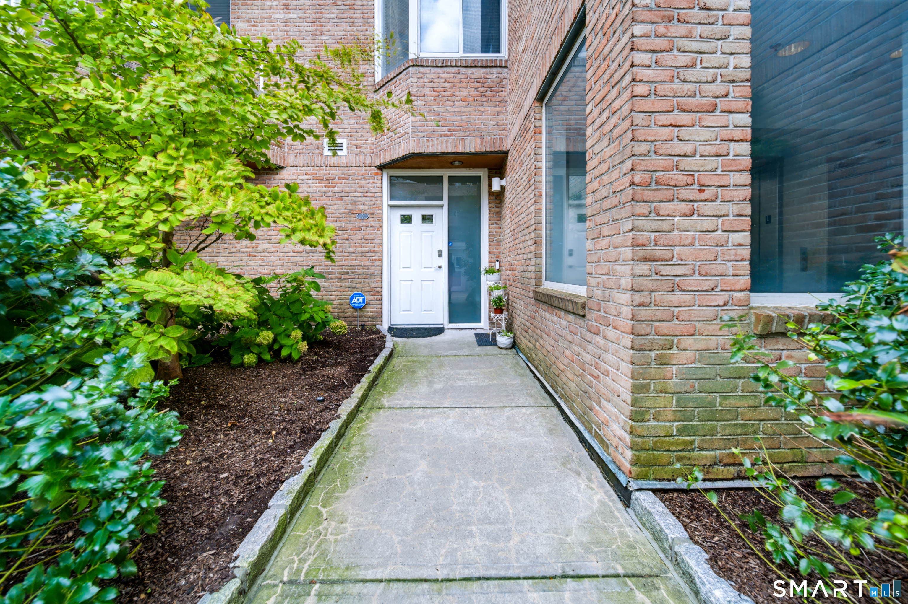 98 Southfield Avenue Unit #101 photo 31