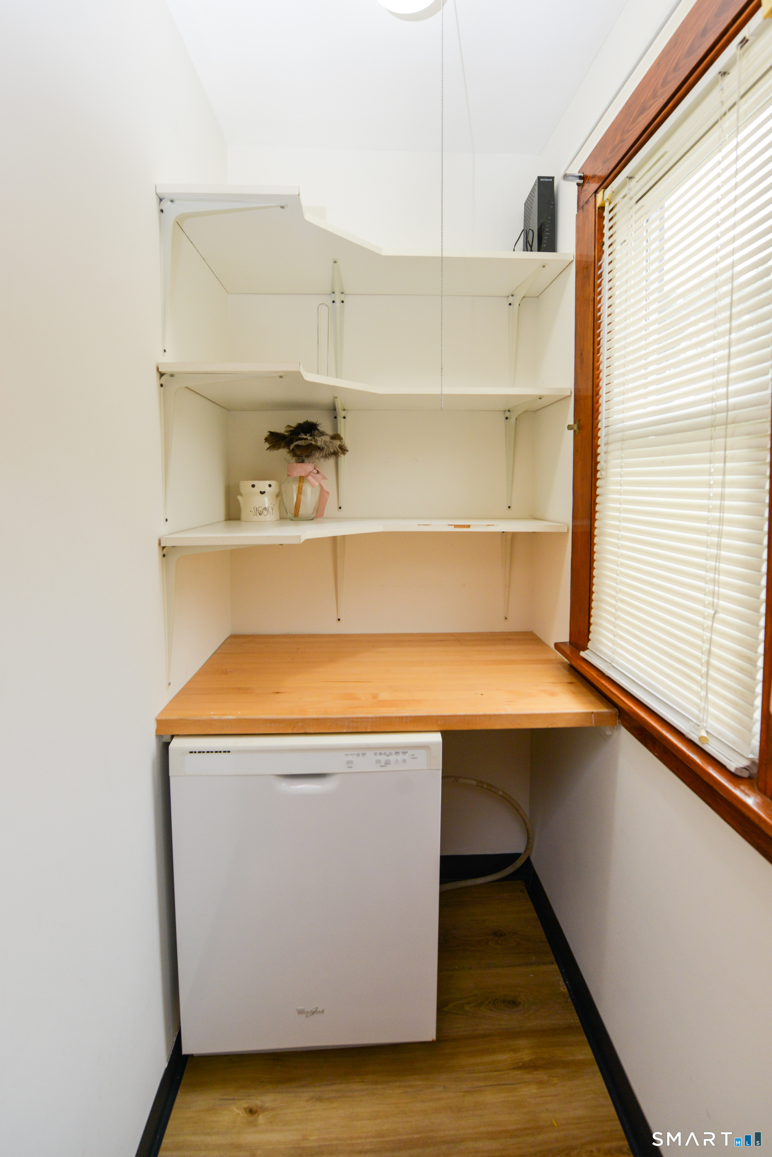 33 Zipp Avenue photo 7