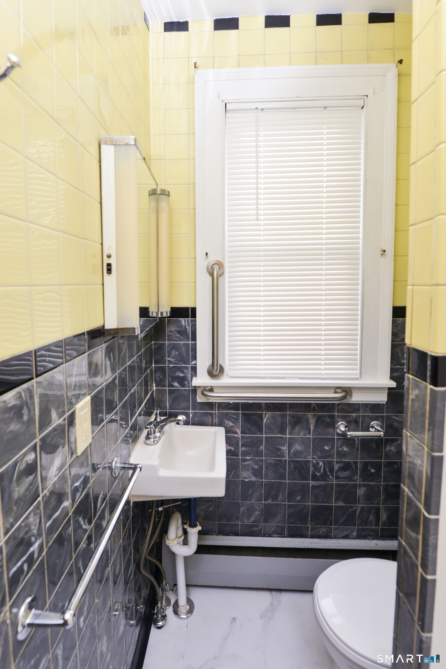 33 Zipp Avenue photo 21