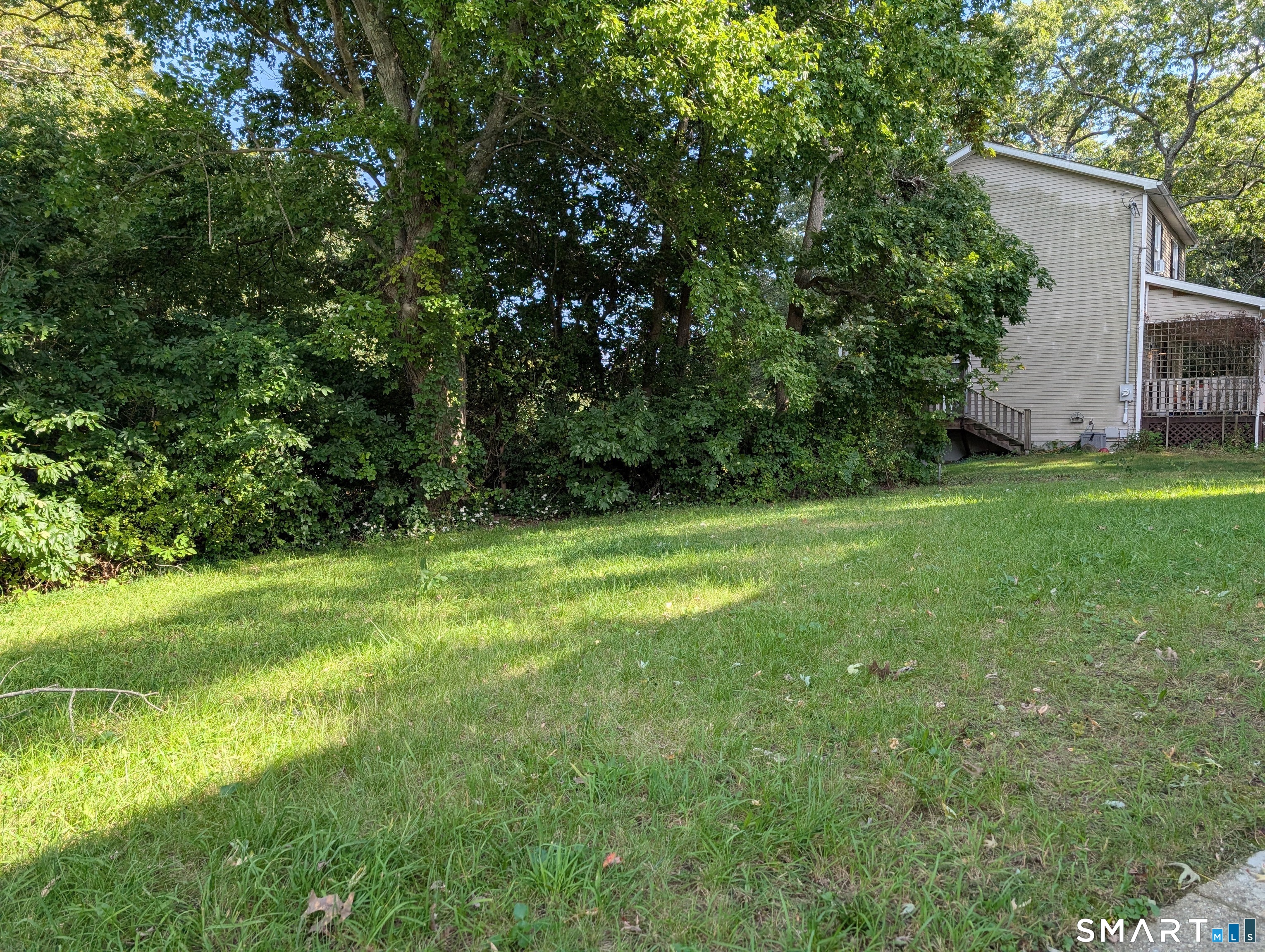 1996 Huntington Road photo 25