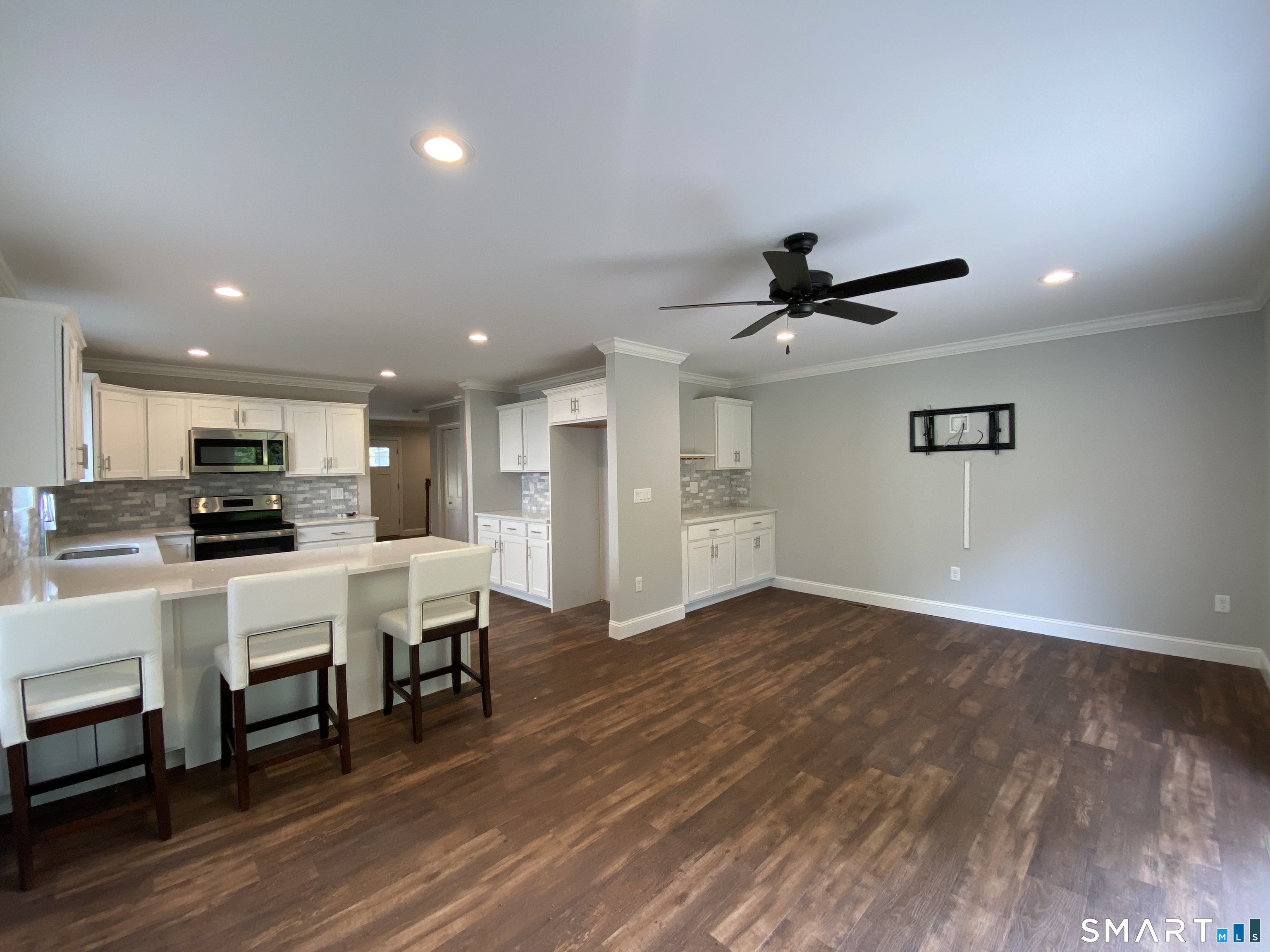 15 Jordan Lane photo 10