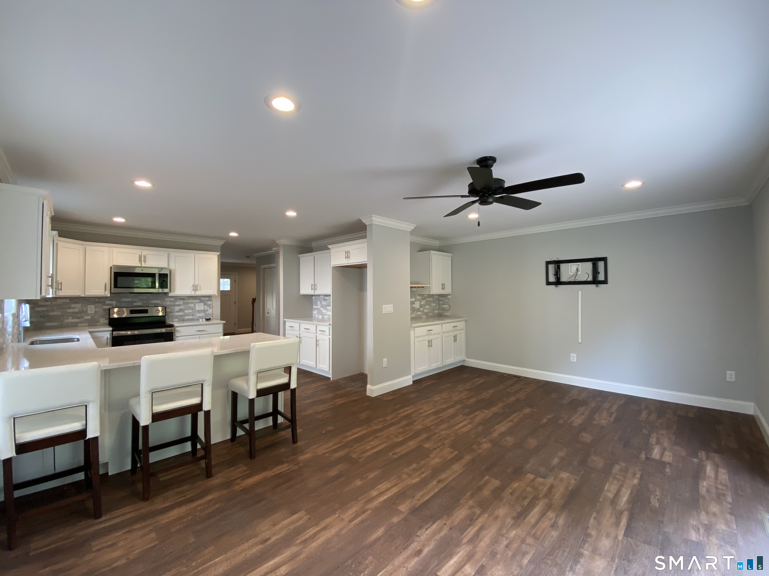 15 Jordan Lane photo 12