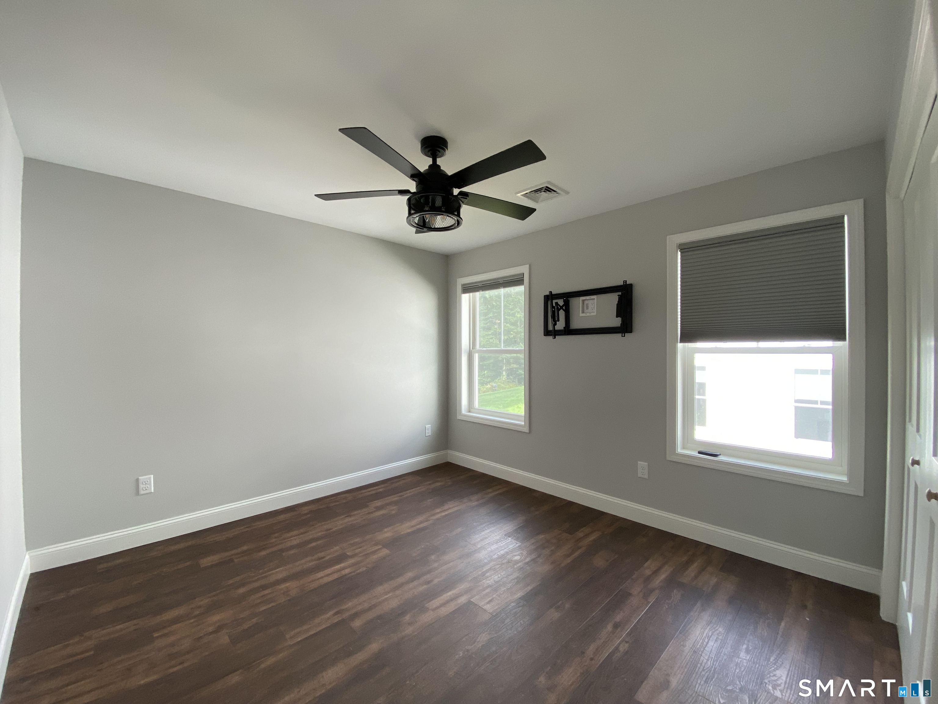15 Jordan Lane photo 20