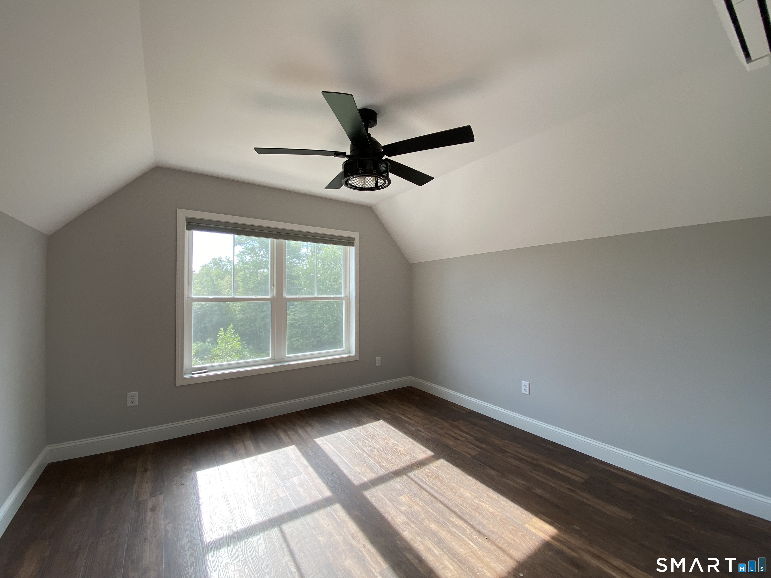 15 Jordan Lane photo 26