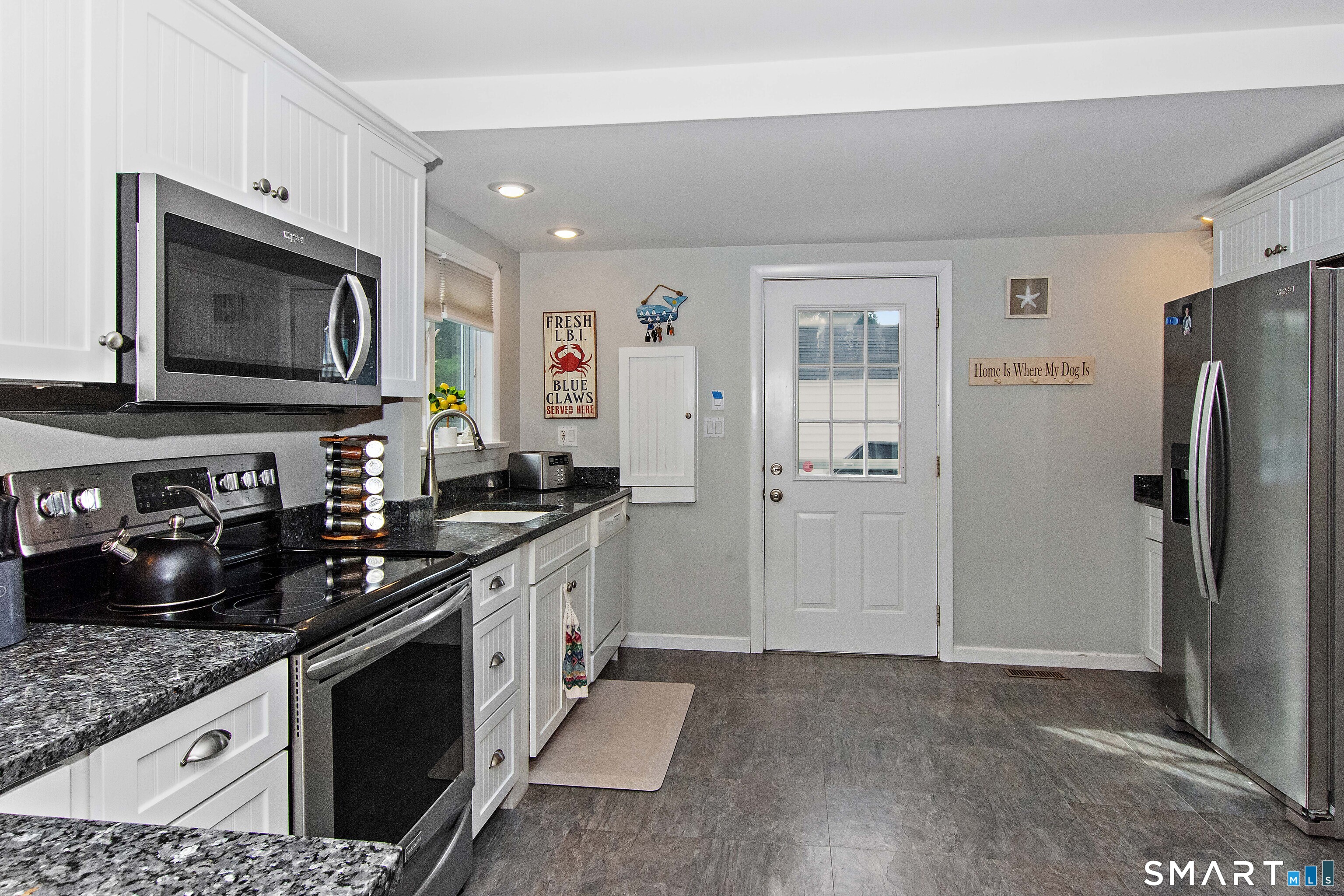 29 Prospect Avenue, Crescent Beach, East Lyme, CT 06357