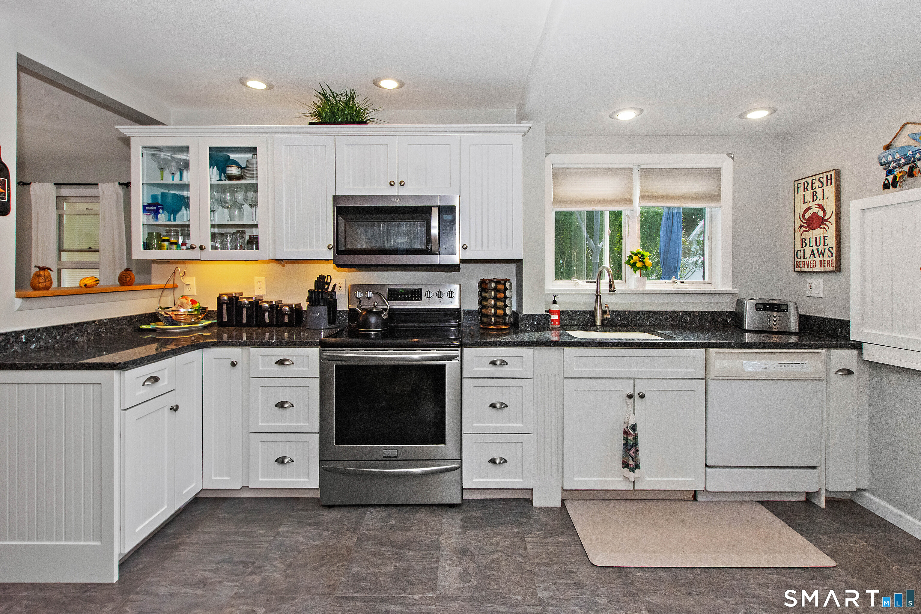 29 Prospect Avenue, Crescent Beach, East Lyme, CT 06357