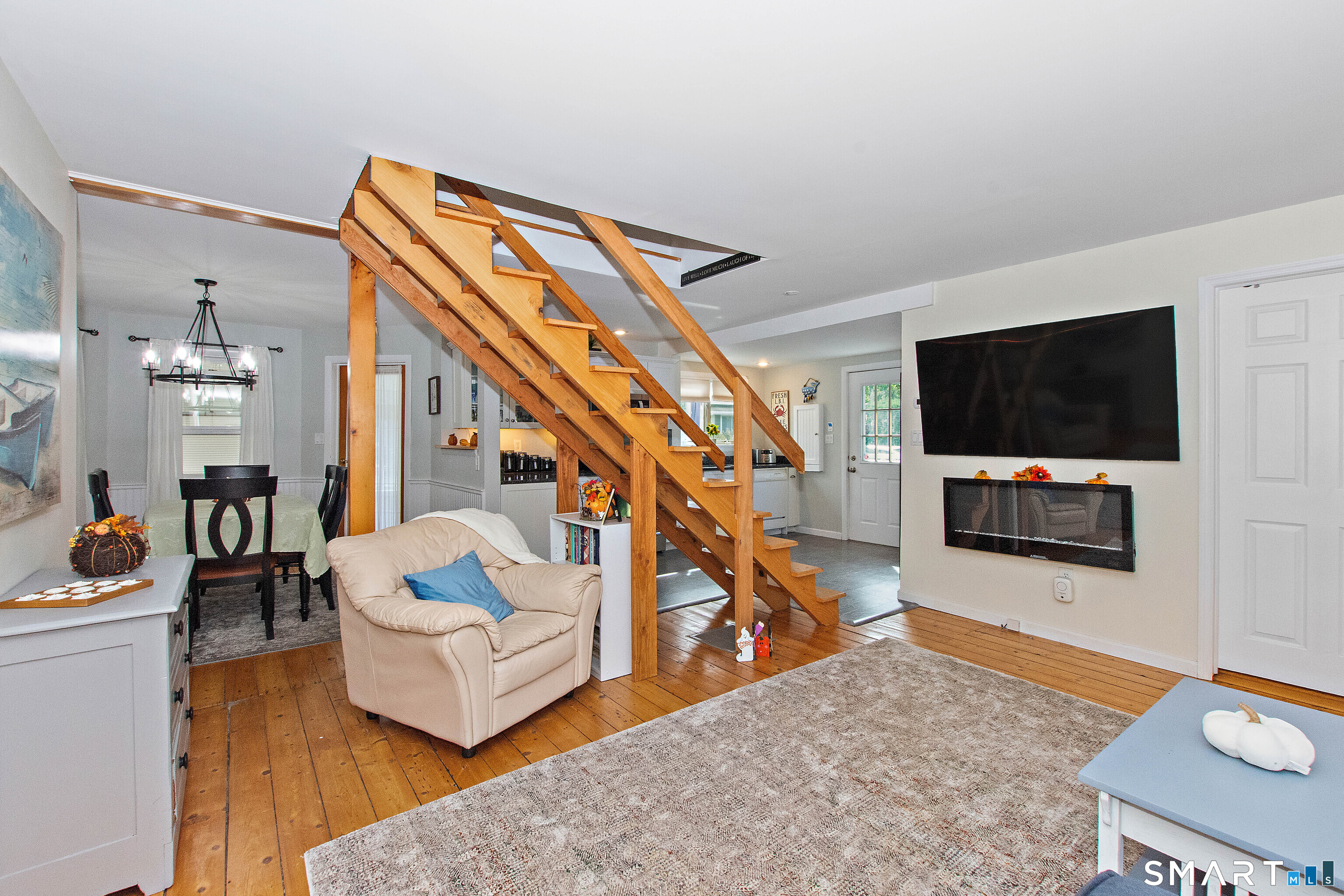 29 Prospect Avenue, Crescent Beach, East Lyme, CT 06357