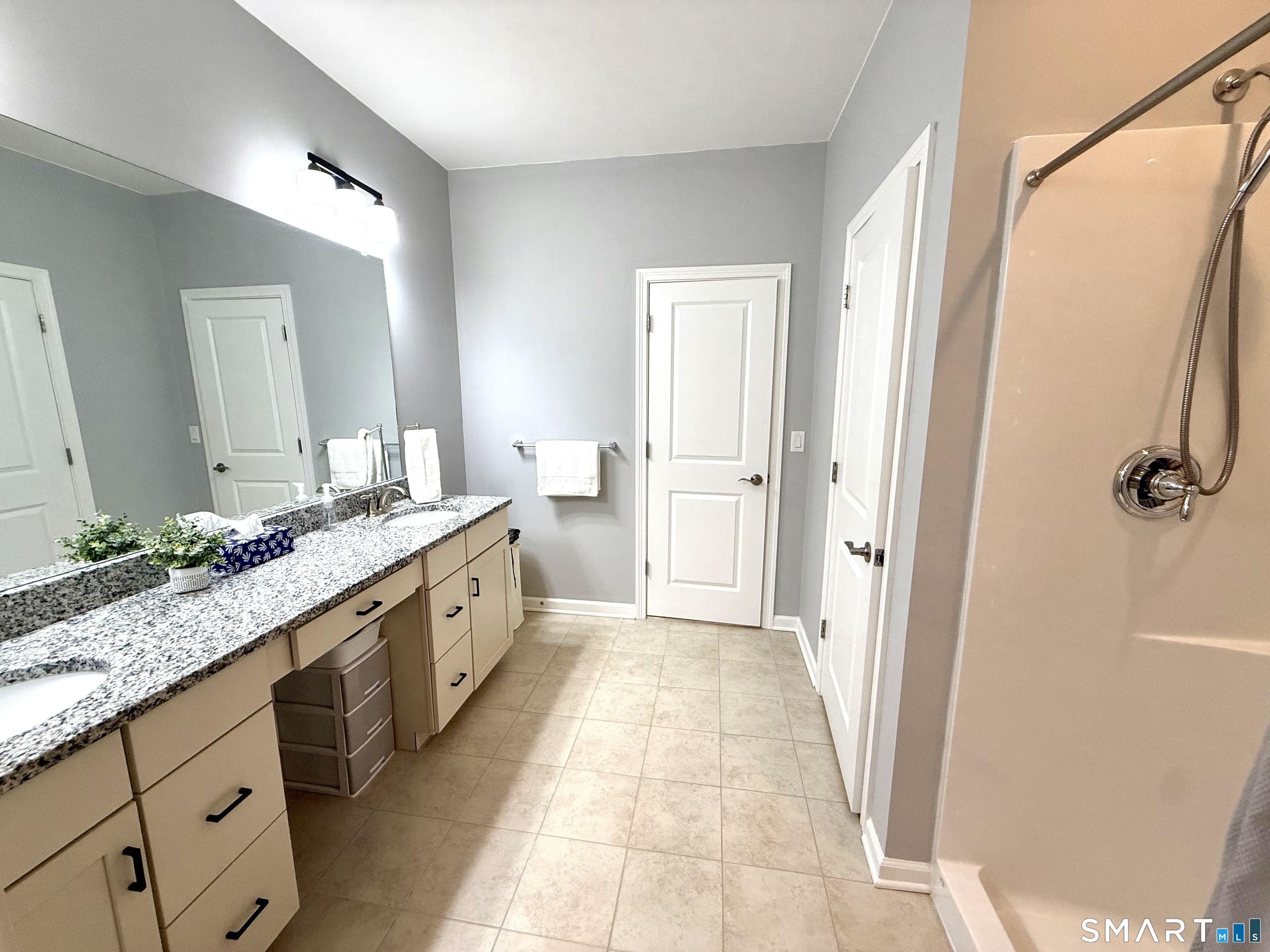 1073 Augusta Drive Unit #1073 photo 18