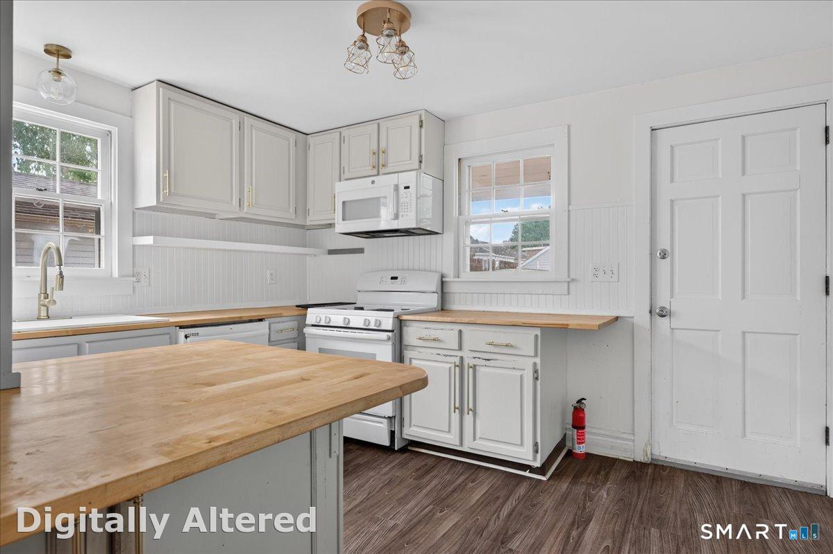16 Starr Street, New London, CT 06320